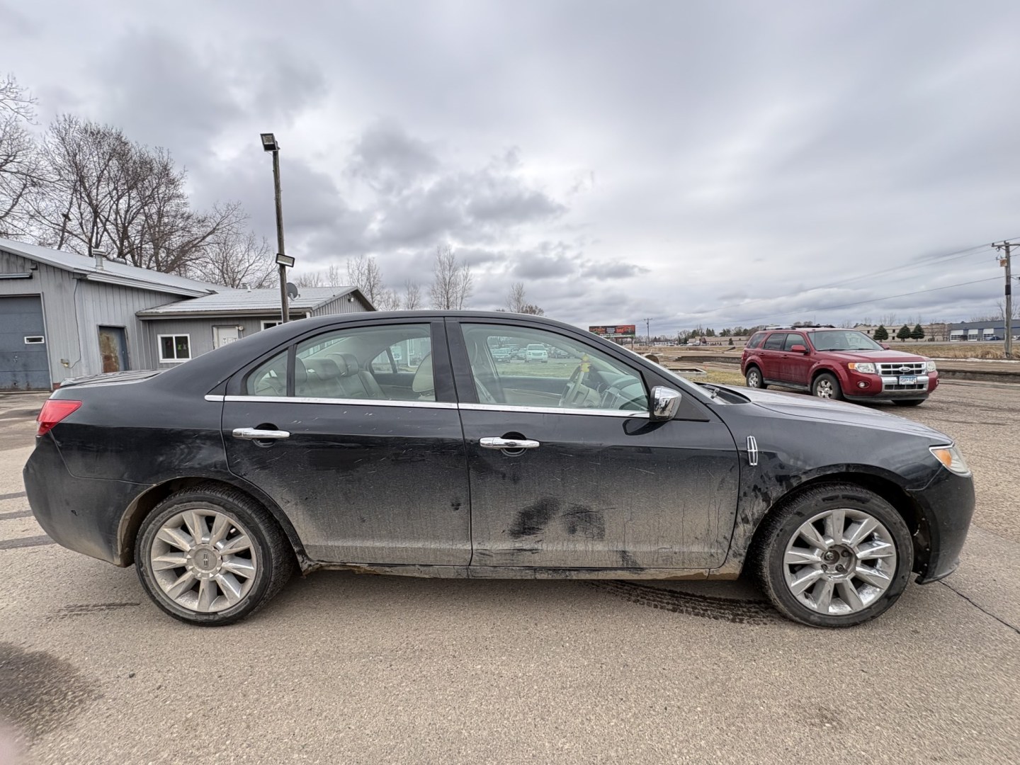 2010 Black Lincoln MKZ (3LNHL2JC7AR) , located at 17255 hwy 65 NE, Ham Lake, MN, 55304, 0.000000, 0.000000 - Photo#5