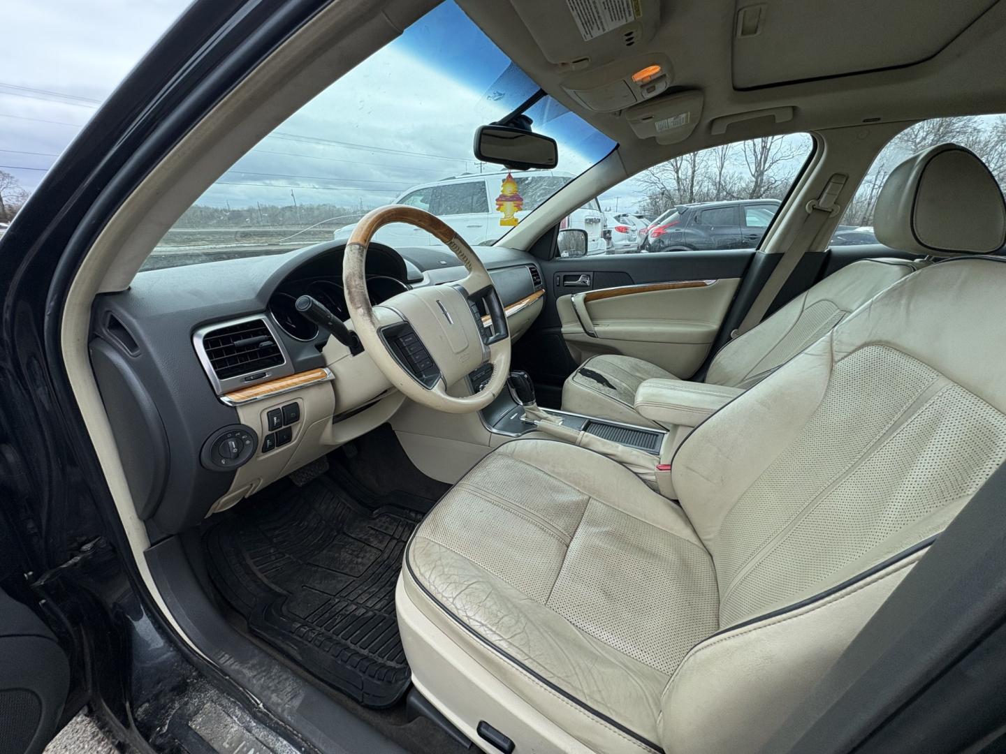 2010 Black Lincoln MKZ (3LNHL2JC7AR) , located at 17255 hwy 65 NE, Ham Lake, MN, 55304, 0.000000, 0.000000 - Photo#9