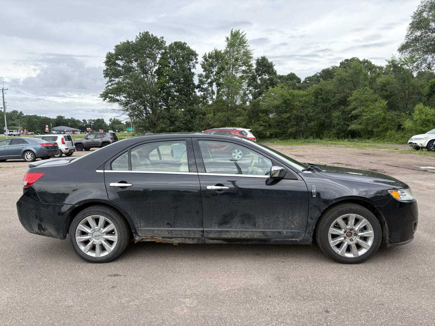 2010 Black Lincoln MKZ (3LNHL2JC7AR) , located at 17255 hwy 65 NE, Ham Lake, MN, 55304, 0.000000, 0.000000- Photo#5