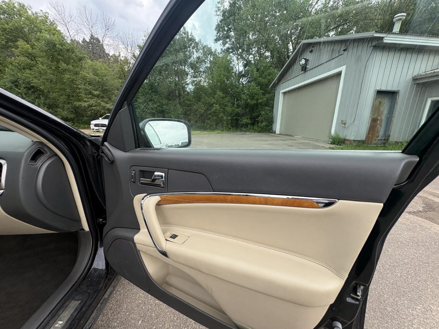 2010 Black Lincoln MKZ (3LNHL2JC7AR) , located at 17255 hwy 65 NE, Ham Lake, MN, 55304, 0.000000, 0.000000- Photo#14