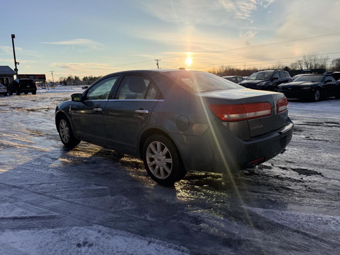 2012 Lincoln MKZ (3LNHL2GCXCR) , located at 17255 hwy 65 NE, Ham Lake, MN, 55304, 0.000000, 0.000000 - Photo#2
