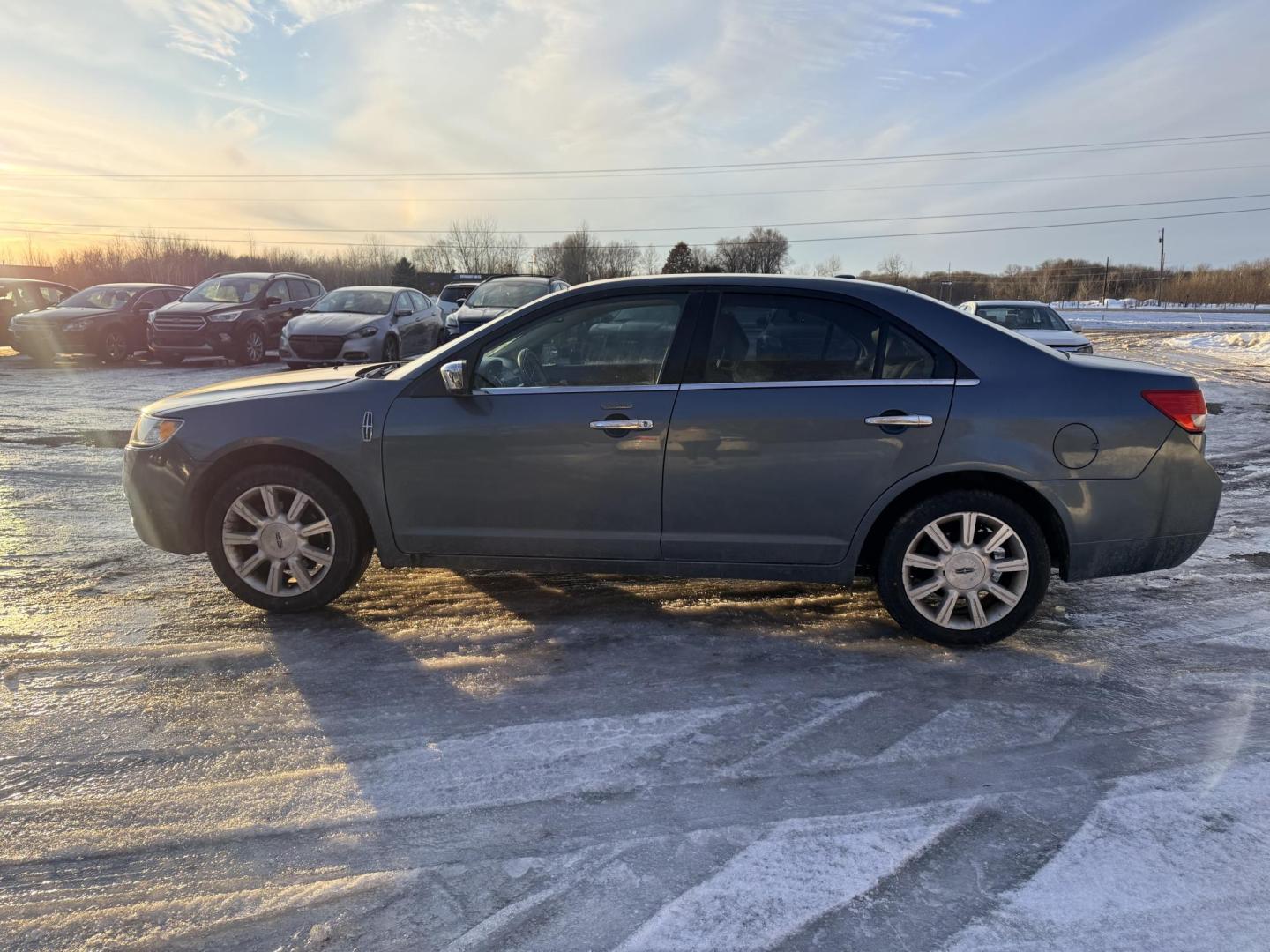 2012 Lincoln MKZ (3LNHL2GCXCR) , located at 17255 hwy 65 NE, Ham Lake, MN, 55304, 0.000000, 0.000000 - Photo#1