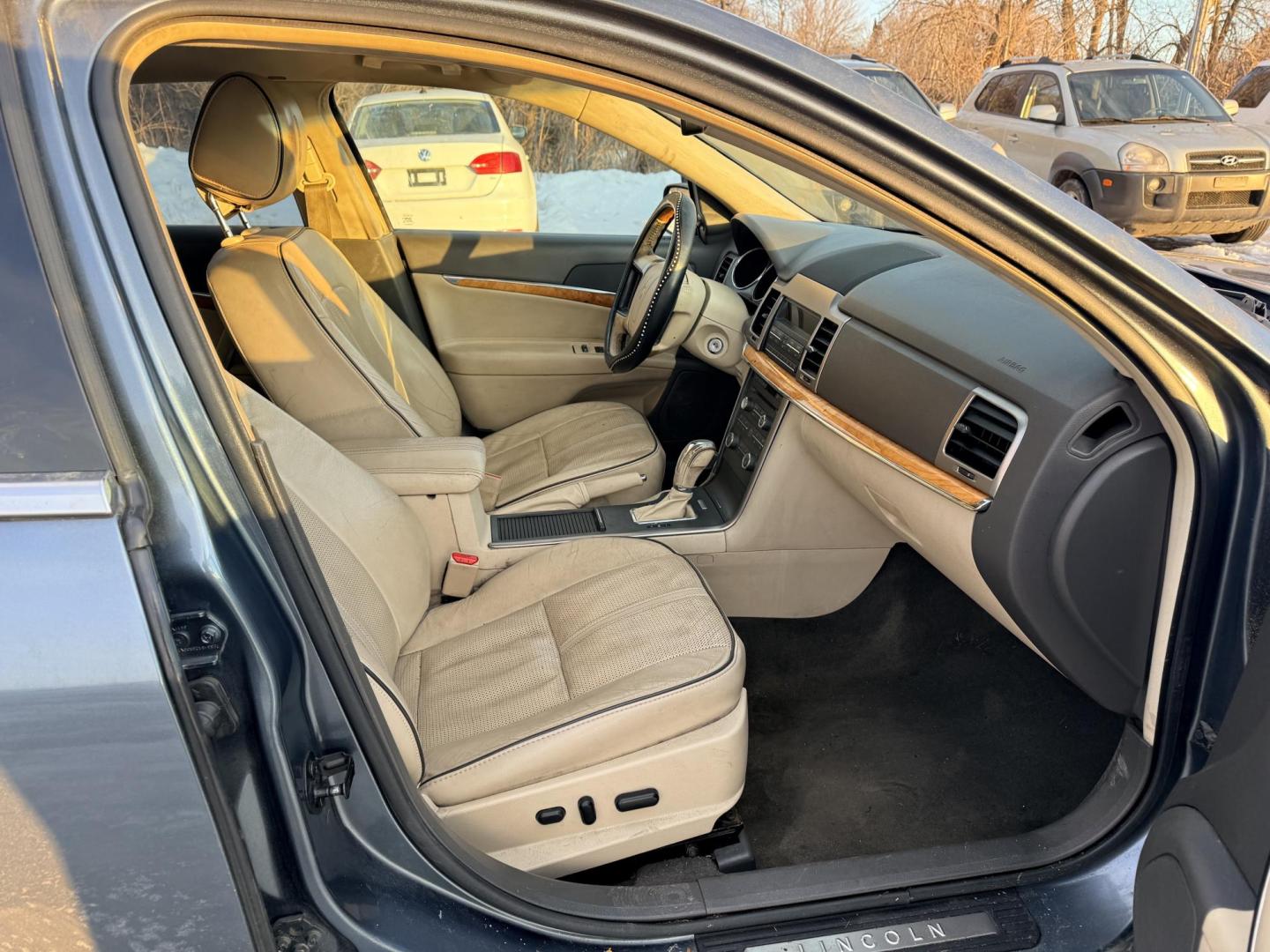 2012 Lincoln MKZ (3LNHL2GCXCR) , located at 17255 hwy 65 NE, Ham Lake, MN, 55304, 0.000000, 0.000000 - Photo#15