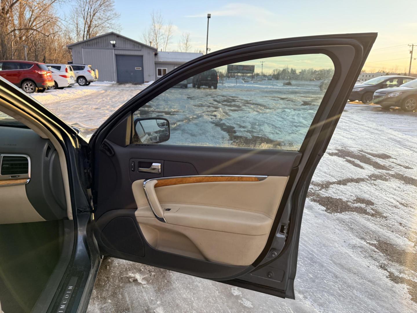 2012 Lincoln MKZ (3LNHL2GCXCR) , located at 17255 hwy 65 NE, Ham Lake, MN, 55304, 0.000000, 0.000000 - Photo#14