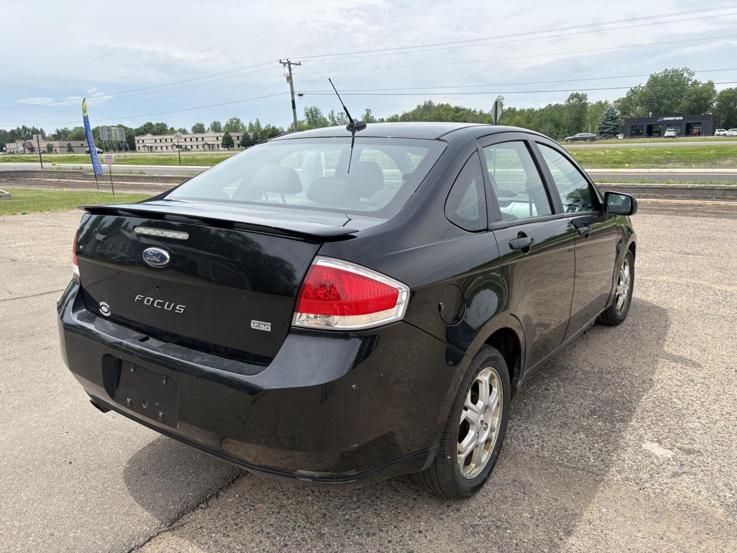 2009 Ford Focus (1FAHP36N09W) , located at 17255 hwy 65 NE, Ham Lake, MN, 55304, 0.000000, 0.000000- Photo#4