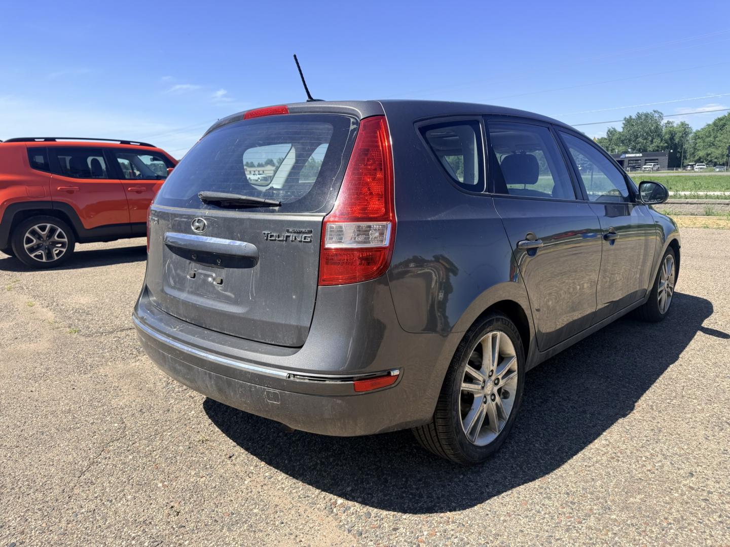 2009 Hyundai Elantra (KMHDC86E79U) , located at 17255 hwy 65 NE, Ham Lake, MN, 55304, 0.000000, 0.000000- Photo#4