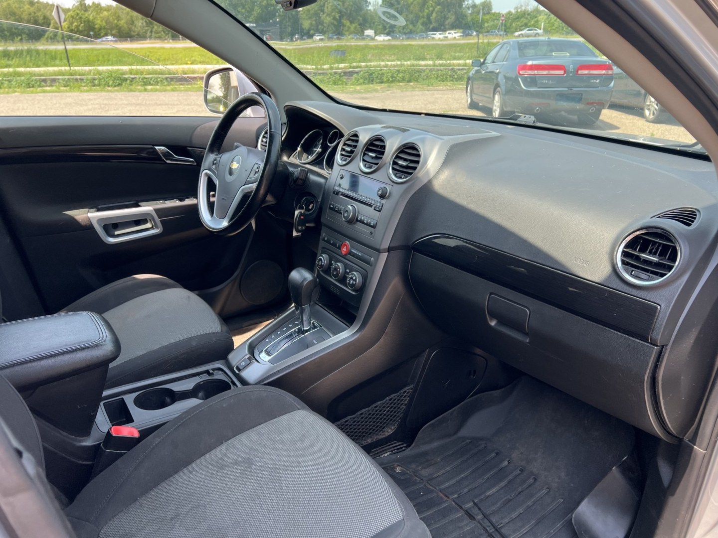 2014 Chevrolet Captiva Sport (3GNAL2EK4ES) , located at 17255 hwy 65 NE, Ham Lake, MN, 55304, 0.000000, 0.000000- Photo#13