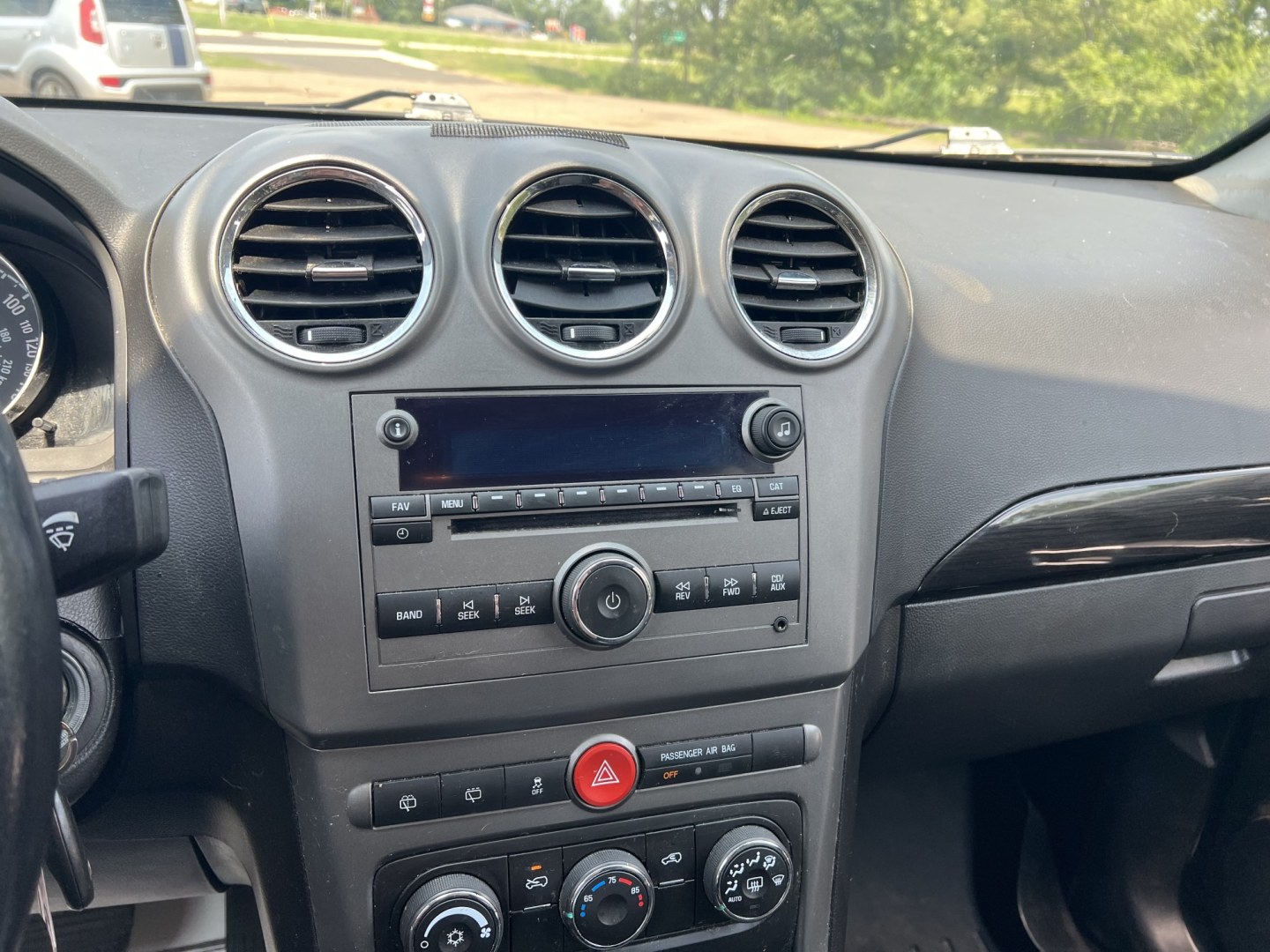 2014 Chevrolet Captiva Sport (3GNAL2EK4ES) , located at 17255 hwy 65 NE, Ham Lake, MN, 55304, 0.000000, 0.000000- Photo#16