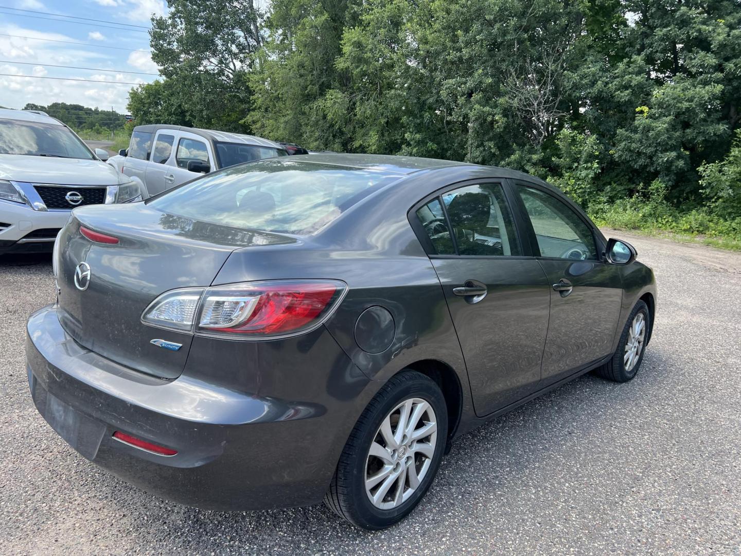 2012 Mazda MAZDA3 (JM1BL1V70C1) , located at 17255 hwy 65 NE, Ham Lake, MN, 55304, 0.000000, 0.000000 - Photo#4