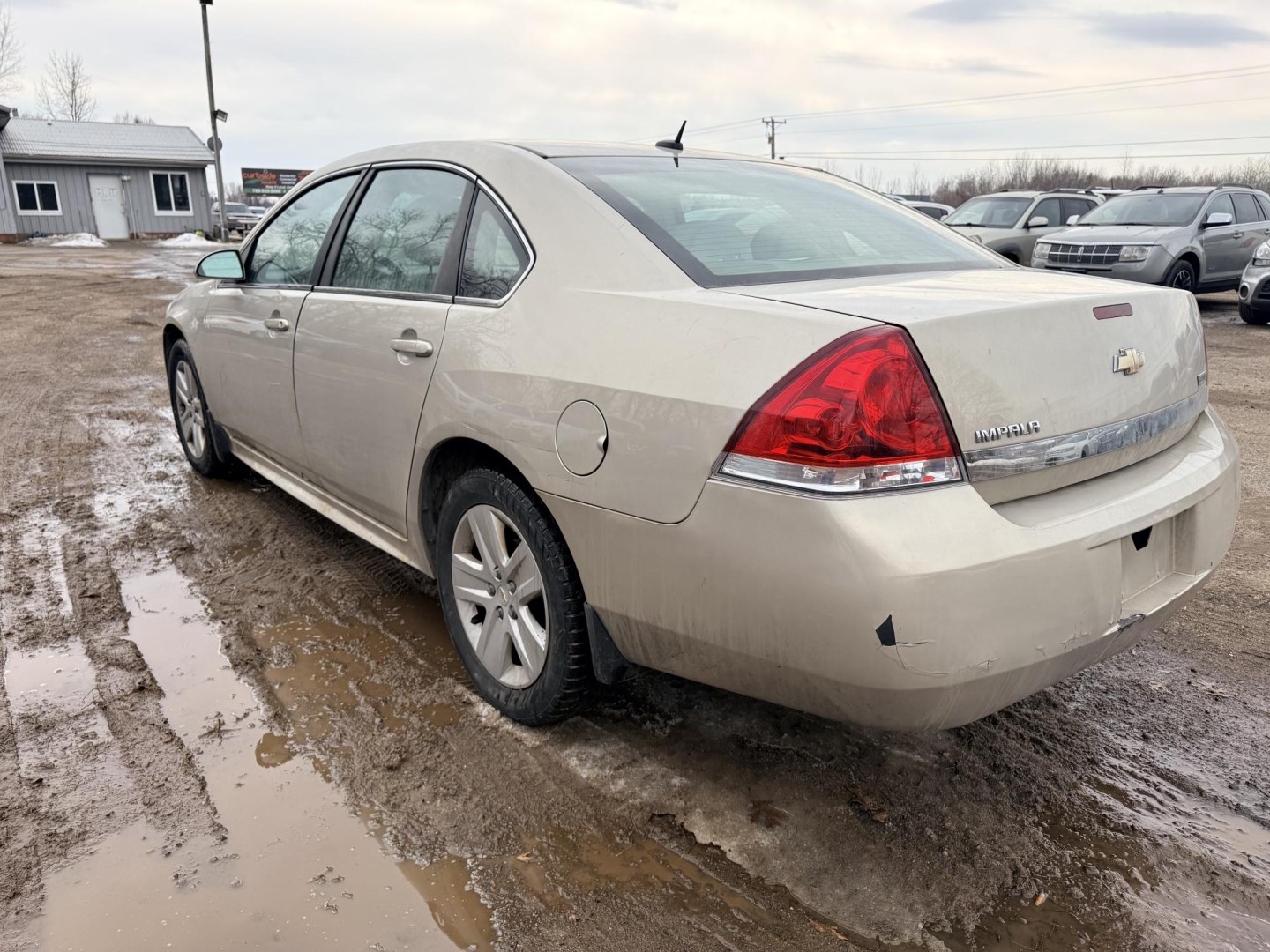 2011 Chevrolet Impala (2G1WA5EK1B1) , located at 17255 hwy 65 NE, Ham Lake, MN, 55304, 0.000000, 0.000000 - Photo#2