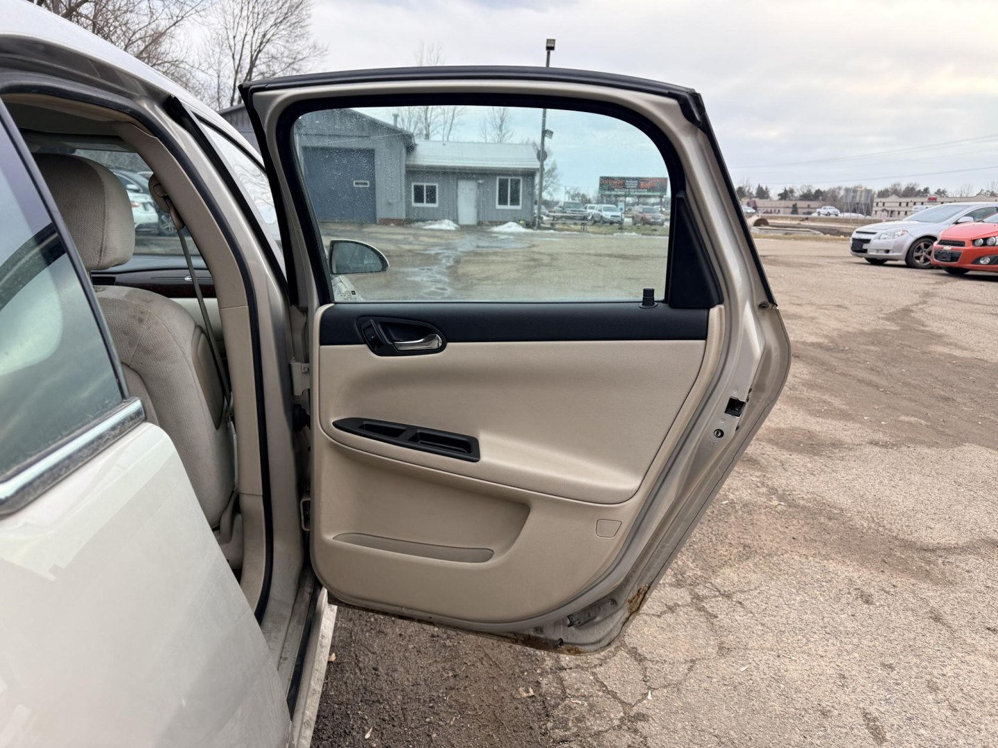 2011 Chevrolet Impala (2G1WA5EK1B1) , located at 17255 hwy 65 NE, Ham Lake, MN, 55304, 0.000000, 0.000000 - Photo#12