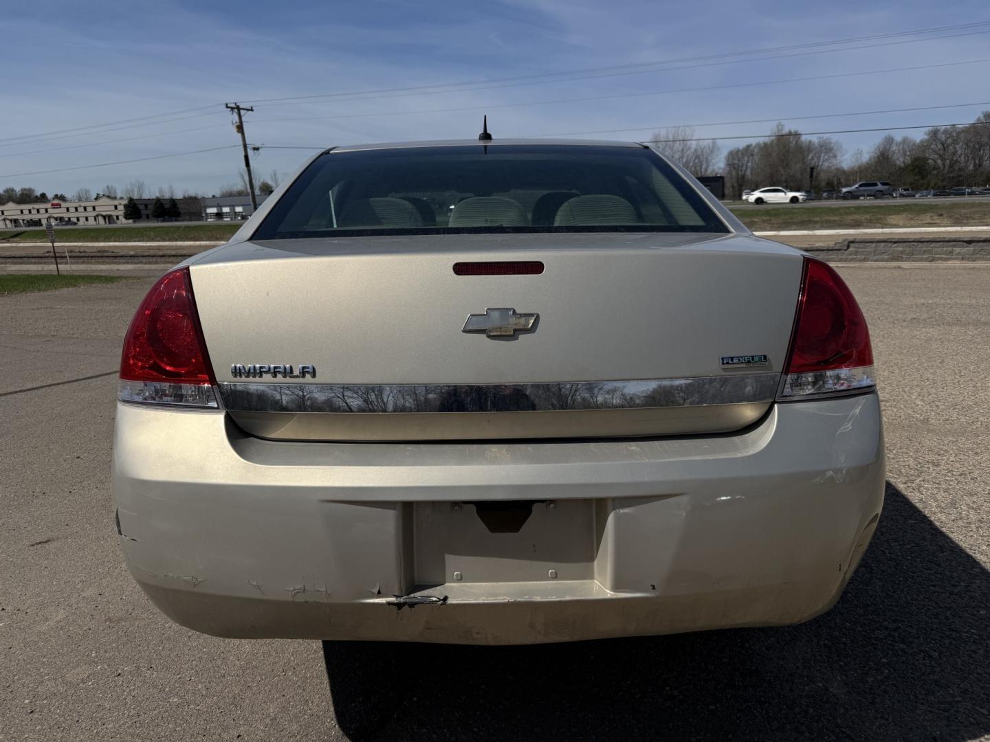 2011 Chevrolet Impala (2G1WA5EK1B1) , located at 17255 hwy 65 NE, Ham Lake, MN, 55304, 0.000000, 0.000000 - Photo#3