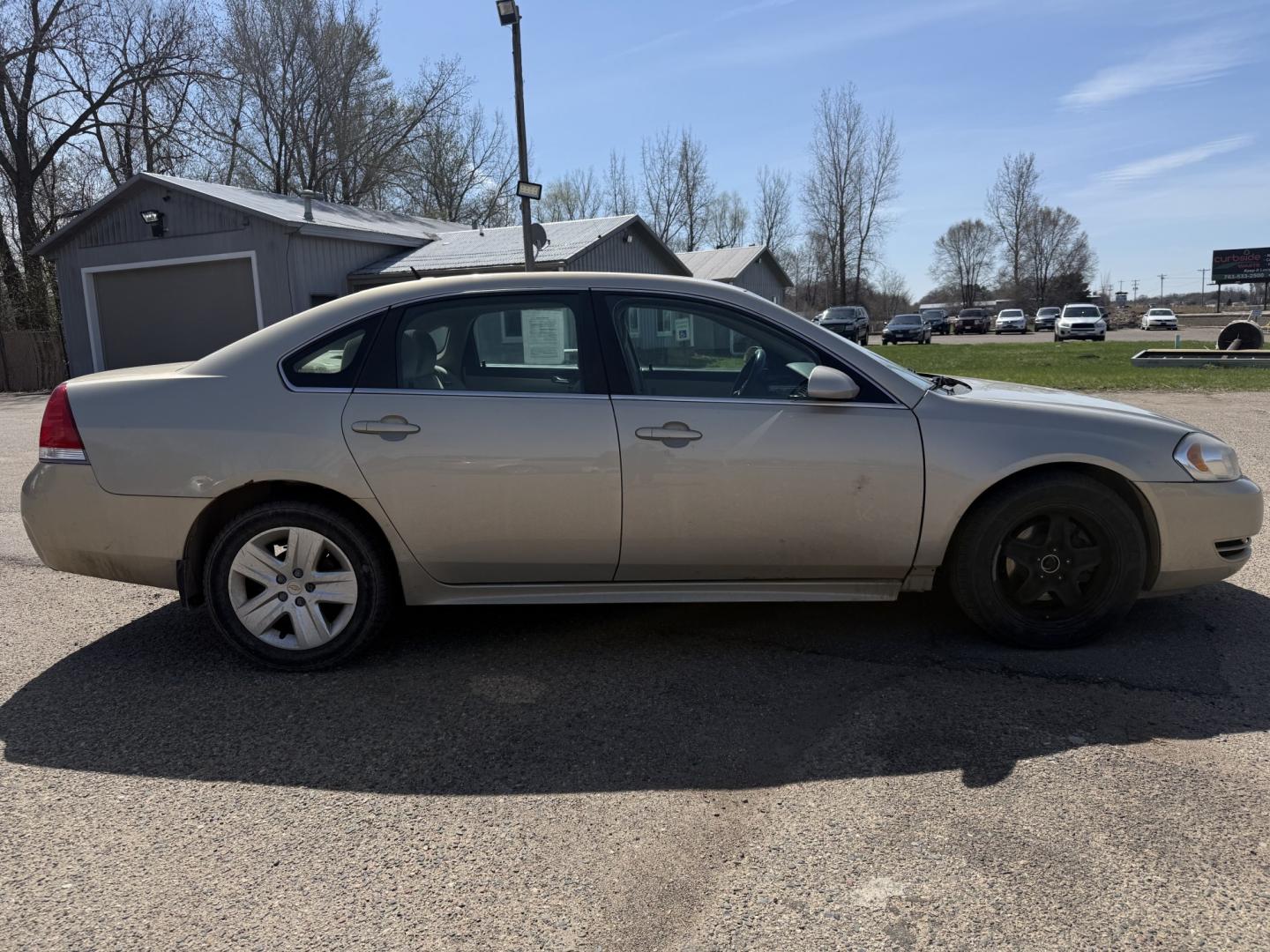 2011 Chevrolet Impala (2G1WA5EK1B1) , located at 17255 hwy 65 NE, Ham Lake, MN, 55304, 0.000000, 0.000000 - Photo#5