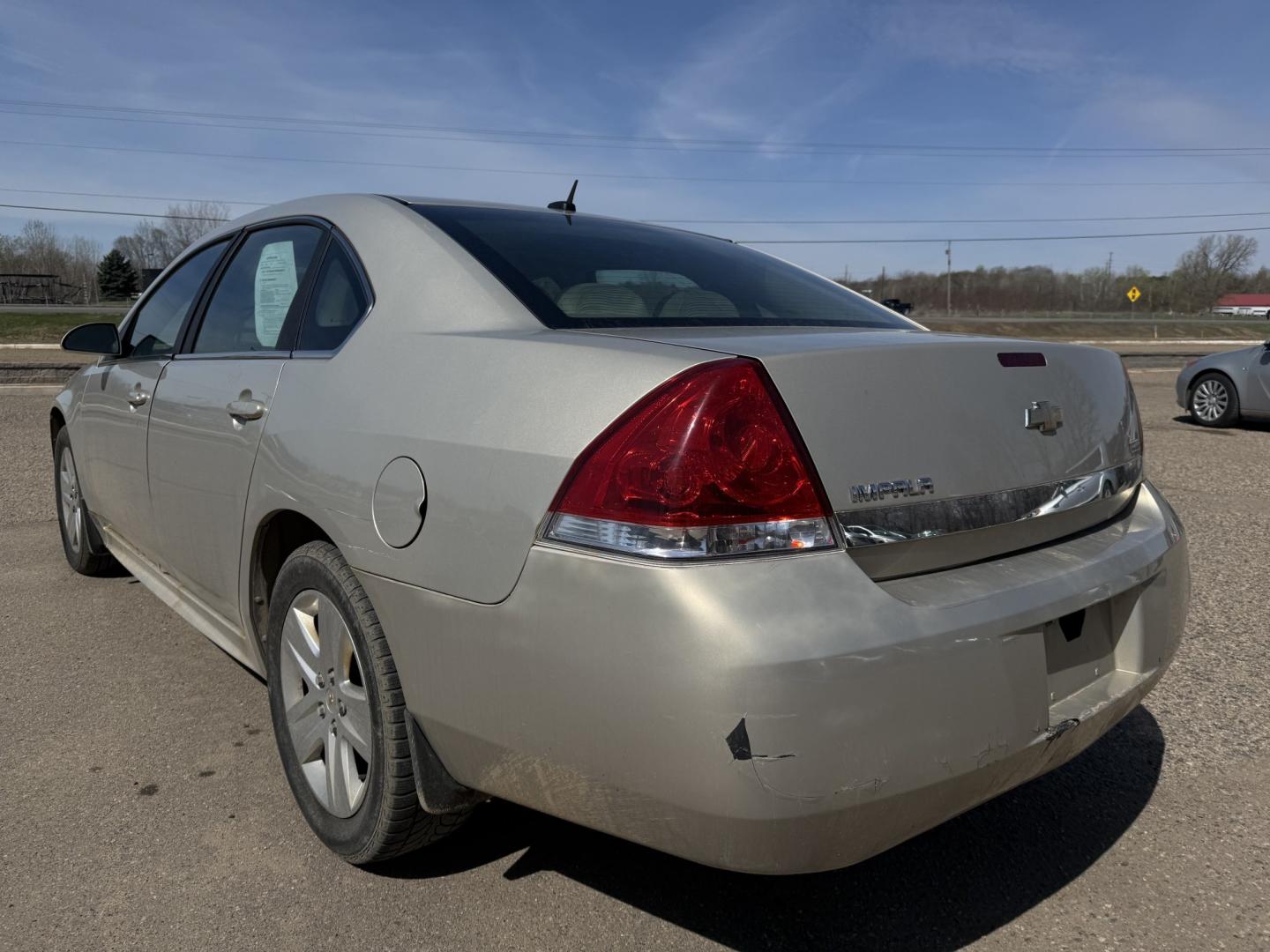 2011 Chevrolet Impala (2G1WA5EK1B1) , located at 17255 hwy 65 NE, Ham Lake, MN, 55304, 0.000000, 0.000000 - Photo#2