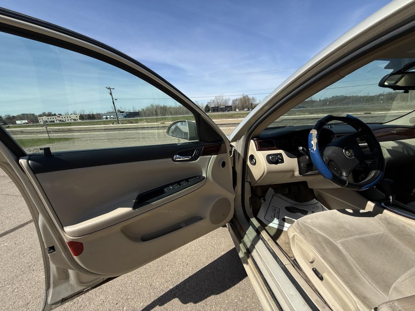 2011 Chevrolet Impala (2G1WA5EK1B1) , located at 17255 hwy 65 NE, Ham Lake, MN, 55304, 0.000000, 0.000000 - Photo#8