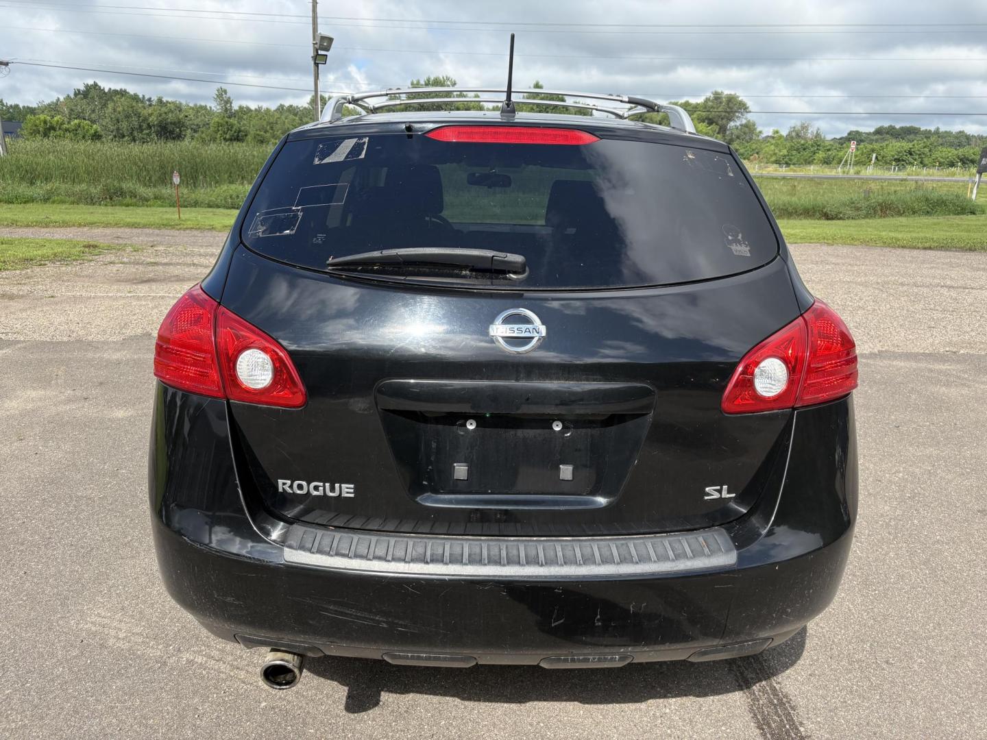 2009 Nissan Rogue S 2WD (JN8AS58T49W) with an 2.5L L4 DOHC 16V engine, CVT transmission, located at 17255 hwy 65 NE, Ham Lake, MN, 55304, 0.000000, 0.000000 - Photo#3