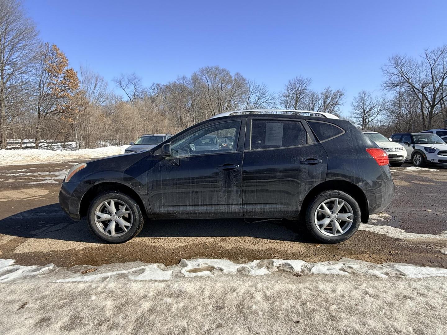 2009 Nissan Rogue S 2WD (JN8AS58T49W) with an 2.5L L4 DOHC 16V engine, CVT transmission, located at 17255 hwy 65 NE, Ham Lake, MN, 55304, 0.000000, 0.000000 - Photo#1