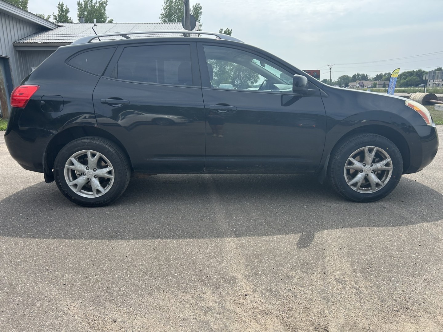 2009 Nissan Rogue S 2WD (JN8AS58T49W) with an 2.5L L4 DOHC 16V engine, CVT transmission, located at 17255 hwy 65 NE, Ham Lake, MN, 55304, 0.000000, 0.000000- Photo#7