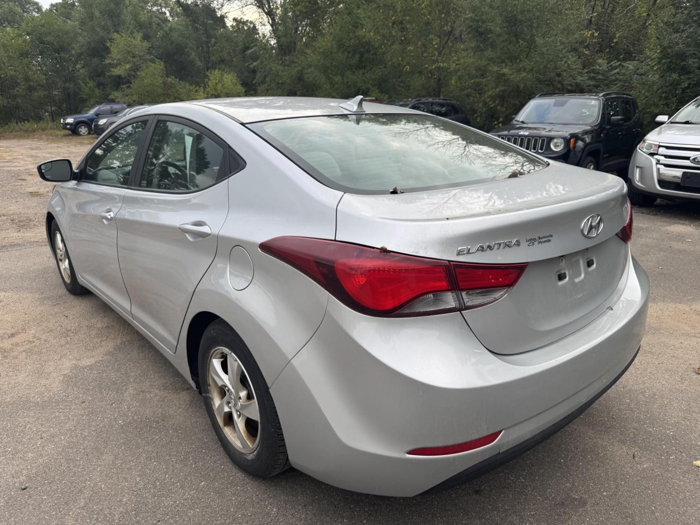 2014 Hyundai Elantra (5NPDH4AE7EH) , located at 17255 hwy 65 NE, Ham Lake, MN, 55304, 0.000000, 0.000000 - Photo#2