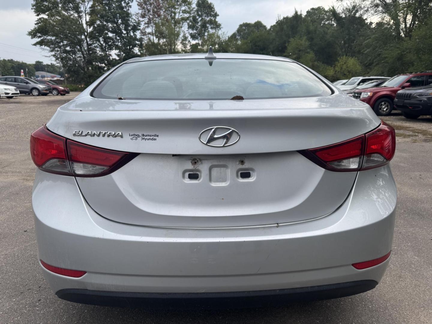 2014 Hyundai Elantra (5NPDH4AE7EH) , located at 17255 hwy 65 NE, Ham Lake, MN, 55304, 0.000000, 0.000000 - Photo#3