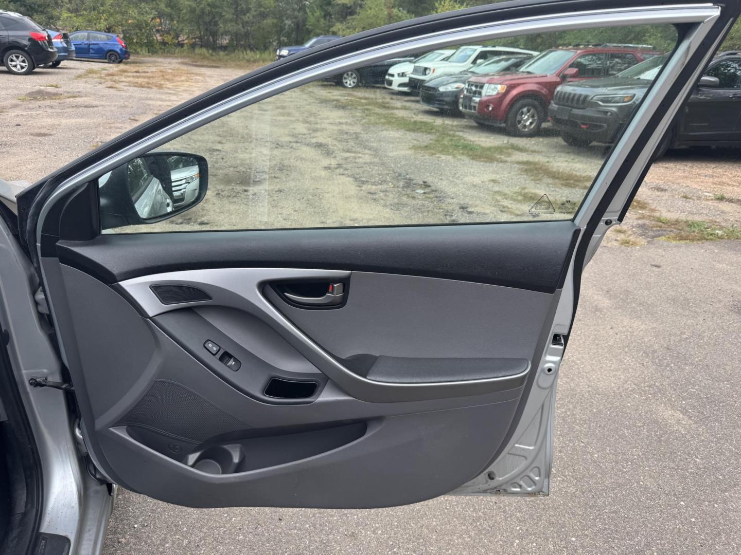 2014 Hyundai Elantra (5NPDH4AE7EH) , located at 17255 hwy 65 NE, Ham Lake, MN, 55304, 0.000000, 0.000000 - Photo#14