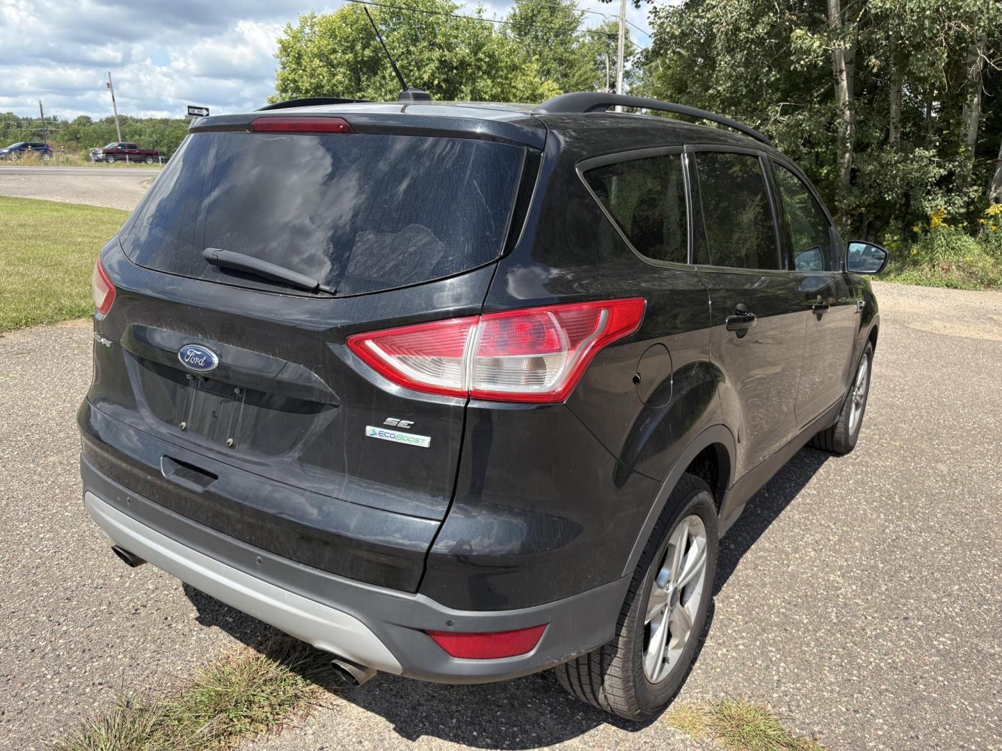 2014 Ford Escape SE FWD (1FMCU0GXXEU) with an 1.6L L4 DOHC 16V engine, 6-Speed Automatic transmission, located at 17255 hwy 65 NE, Ham Lake, MN, 55304, 0.000000, 0.000000 - Photo#4