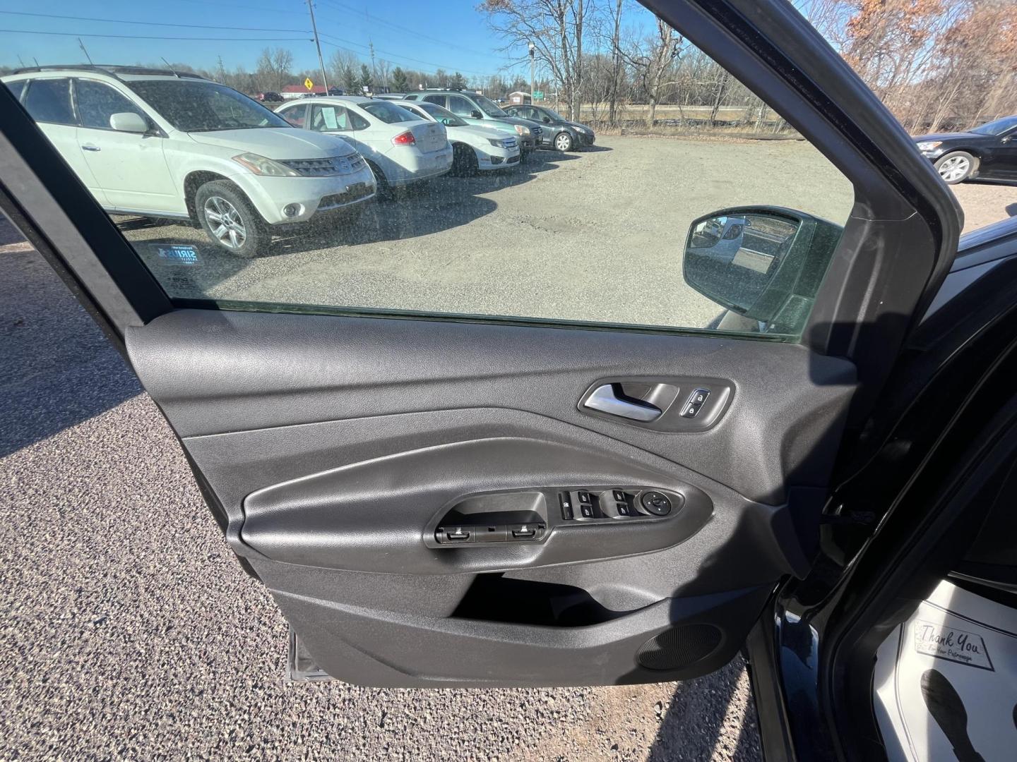 2014 Ford Escape SE FWD (1FMCU0GXXEU) with an 1.6L L4 DOHC 16V engine, 6-Speed Automatic transmission, located at 17255 hwy 65 NE, Ham Lake, MN, 55304, 0.000000, 0.000000 - Photo#8