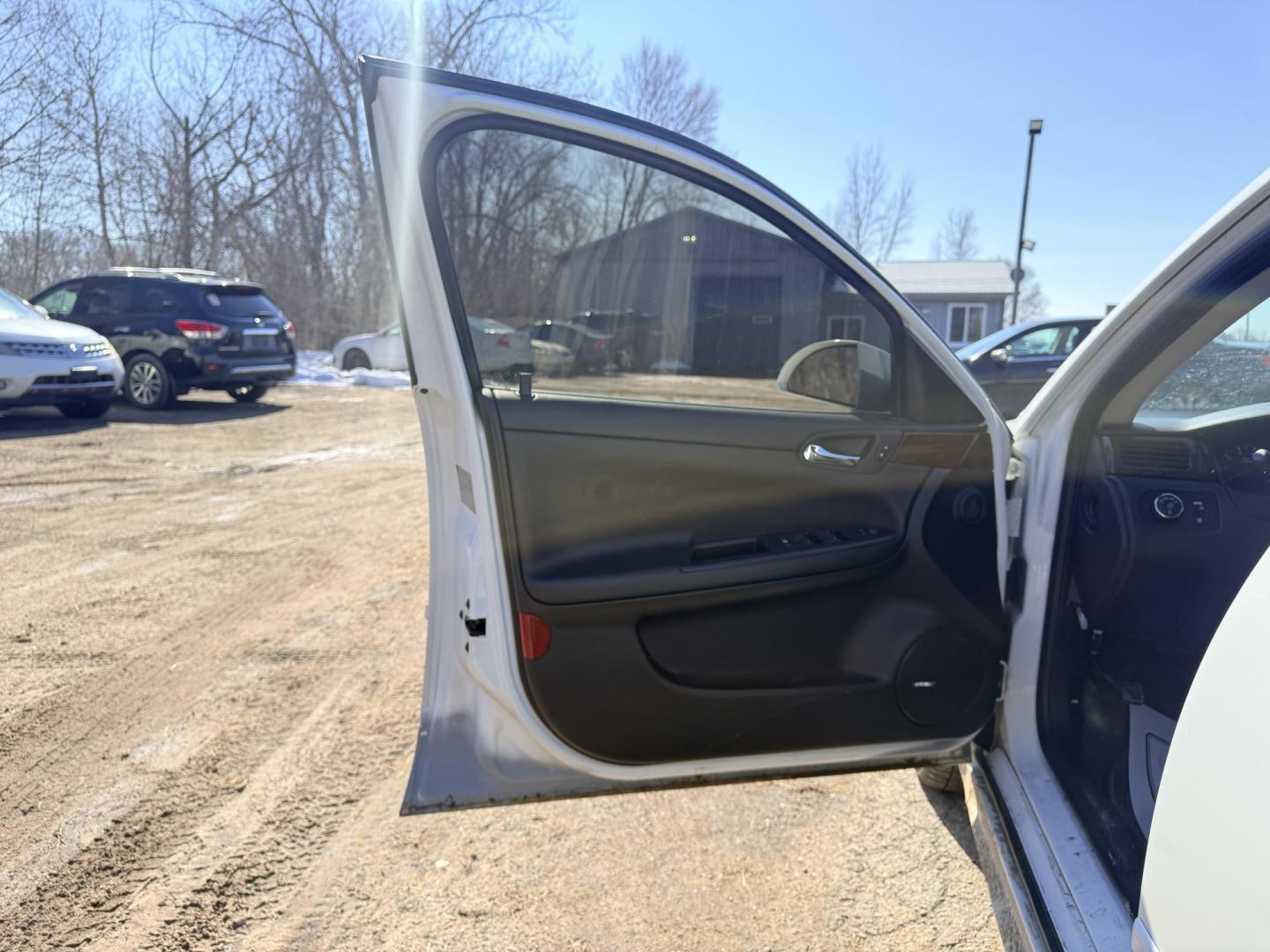 2011 Chevrolet Impala (2G1WG5EK6B1) , located at 17255 hwy 65 NE, Ham Lake, MN, 55304, 0.000000, 0.000000 - Photo#8