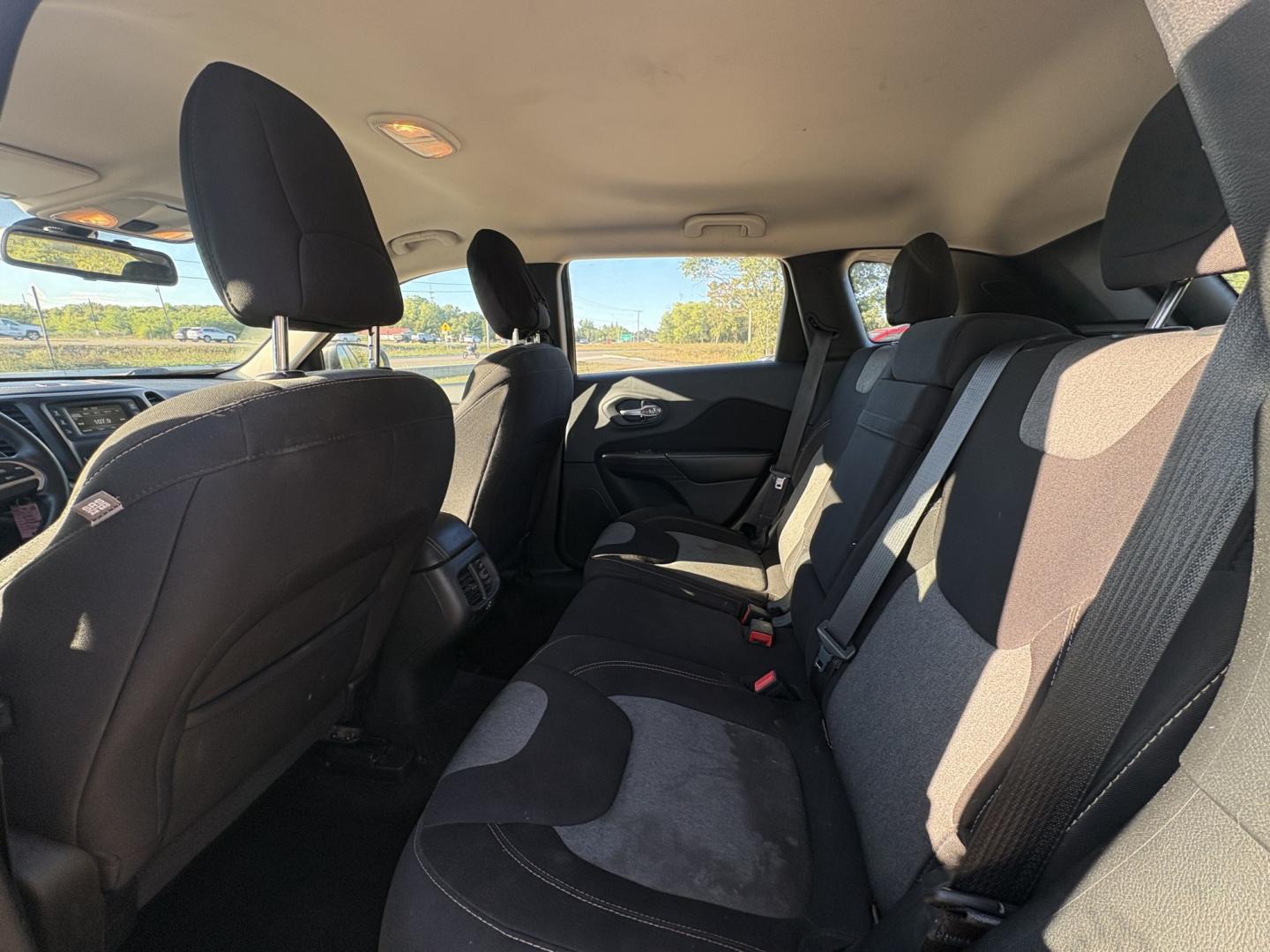 2016 Jeep Cherokee (1C4PJMAB1GW) , located at 17255 hwy 65 NE, Ham Lake, MN, 55304, 0.000000, 0.000000- Photo#11