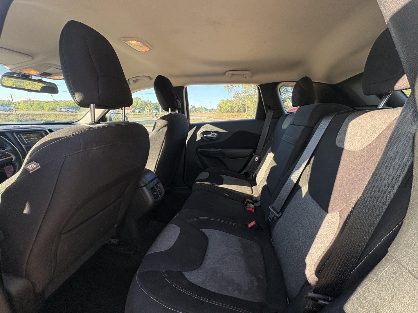 2016 Jeep Cherokee (1C4PJMAB1GW) , located at 17255 hwy 65 NE, Ham Lake, MN, 55304, 0.000000, 0.000000- Photo#11
