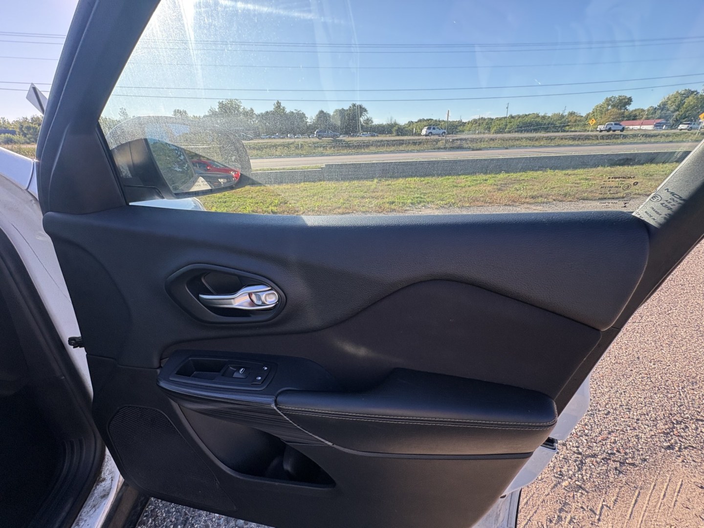 2016 Jeep Cherokee (1C4PJMAB1GW) , located at 17255 hwy 65 NE, Ham Lake, MN, 55304, 0.000000, 0.000000- Photo#14
