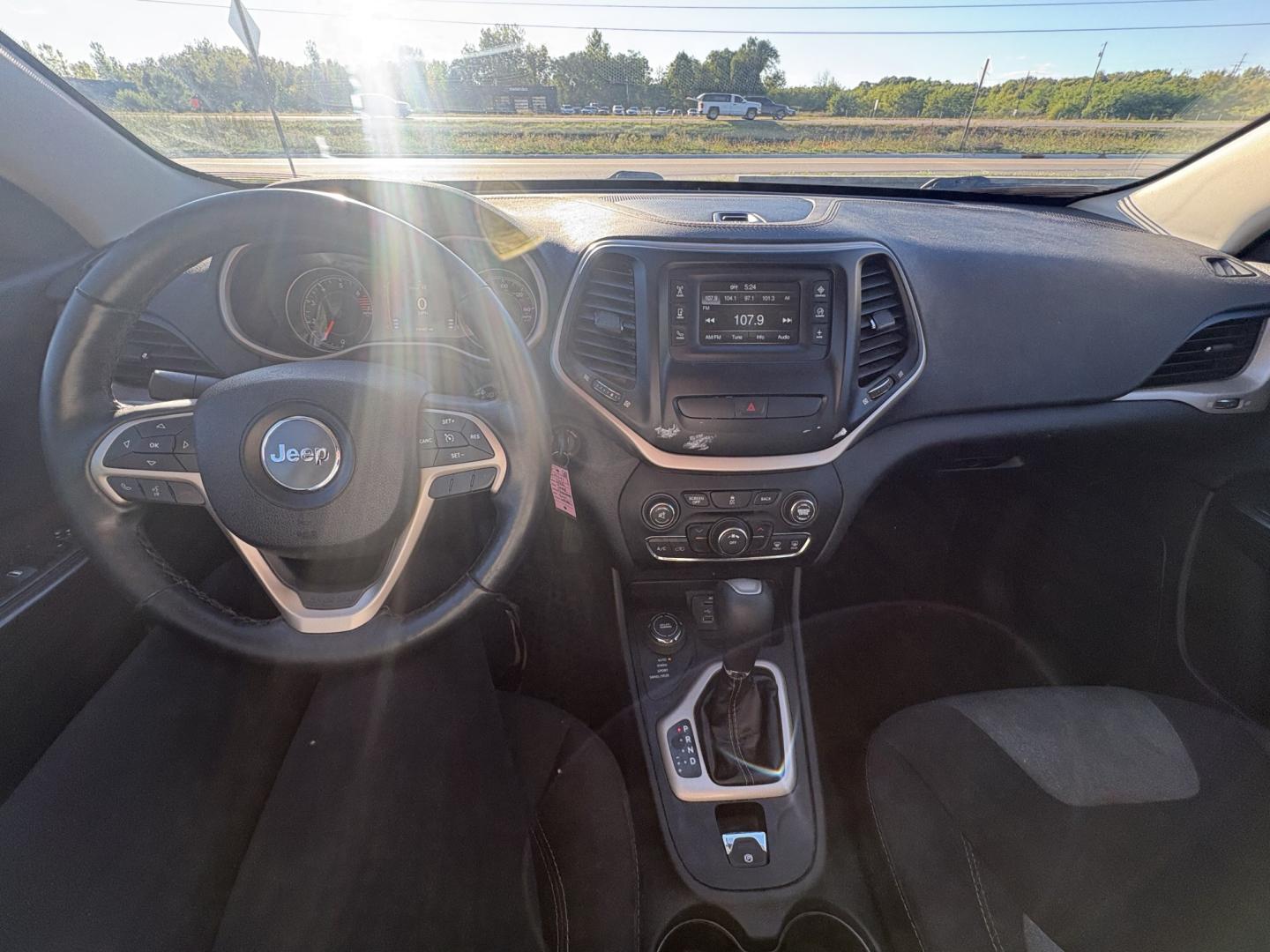 2016 Jeep Cherokee (1C4PJMAB1GW) , located at 17255 hwy 65 NE, Ham Lake, MN, 55304, 0.000000, 0.000000- Photo#16