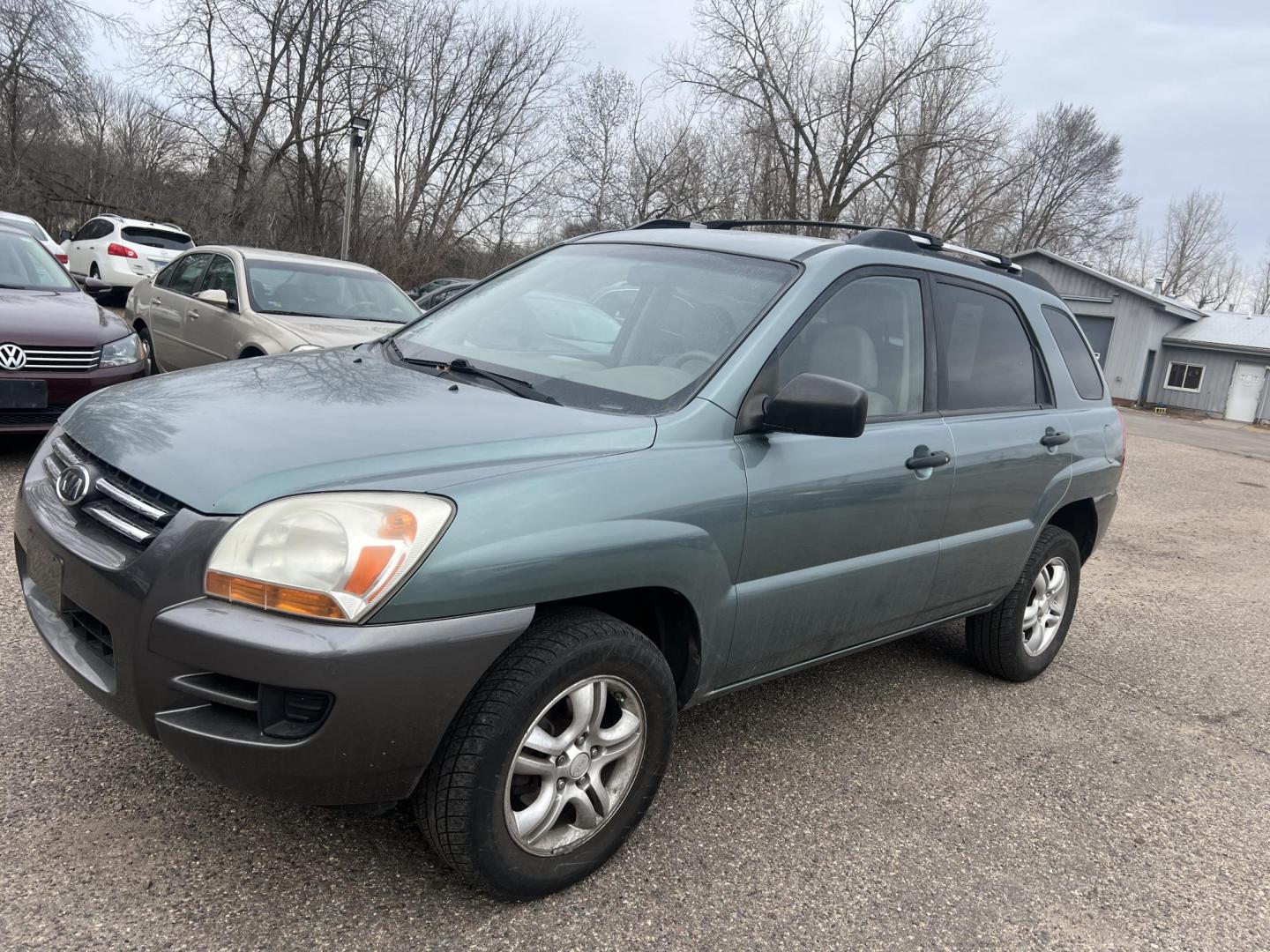 2008 Kia Sportage (KNDJF723487) , located at 17255 hwy 65 NE, Ham Lake, MN, 55304, 0.000000, 0.000000 - Photo#0
