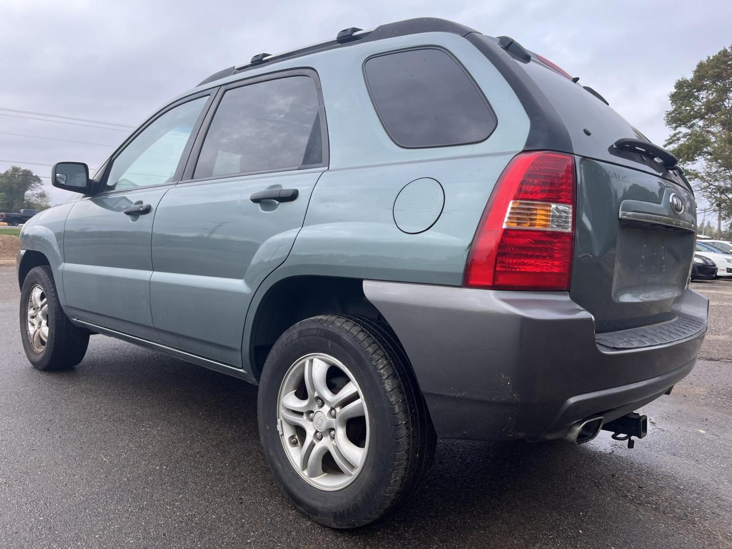 2008 Kia Sportage (KNDJF723487) , located at 17255 hwy 65 NE, Ham Lake, MN, 55304, 0.000000, 0.000000 - Photo#2