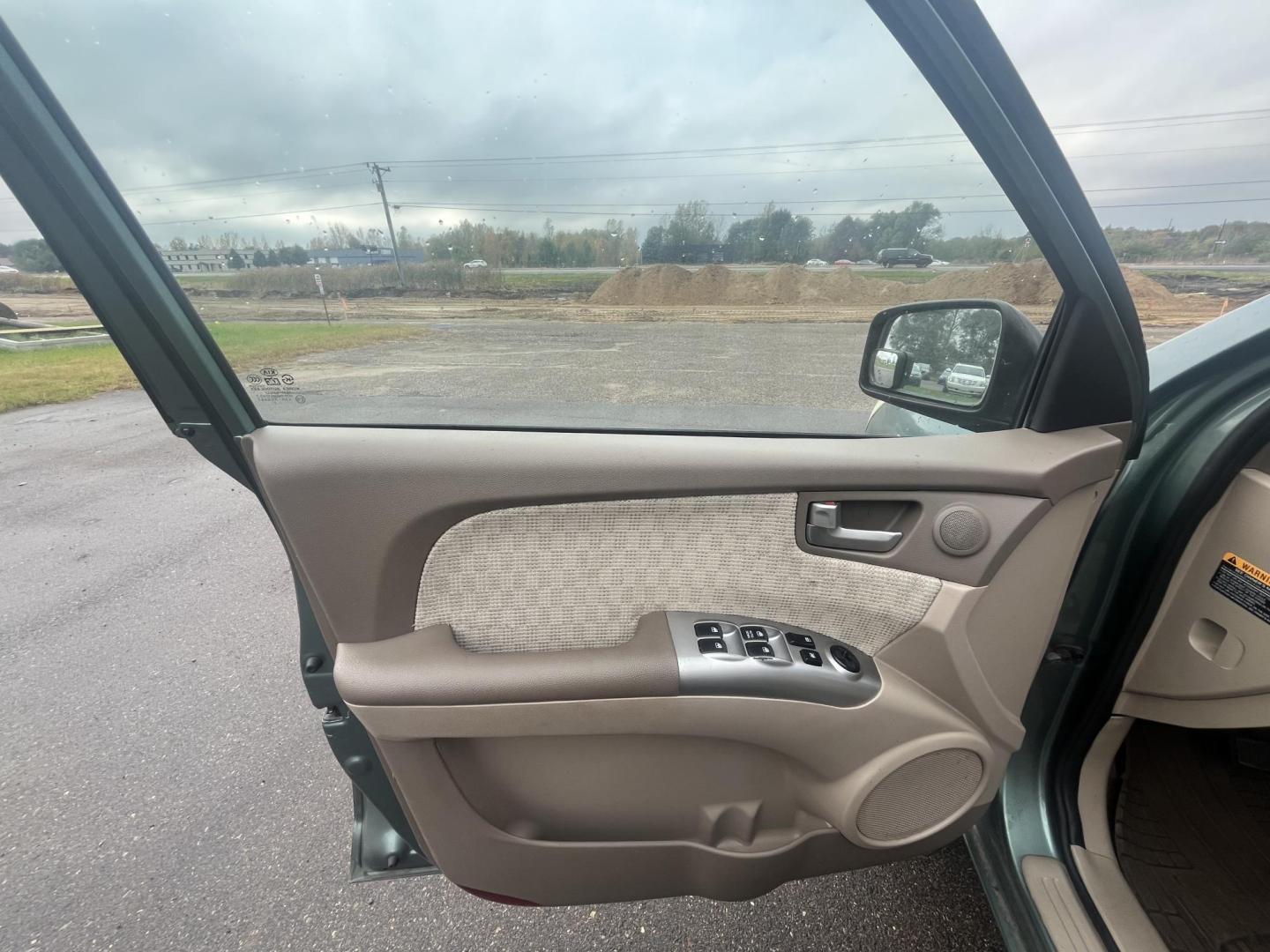 2008 Kia Sportage (KNDJF723487) , located at 17255 hwy 65 NE, Ham Lake, MN, 55304, 0.000000, 0.000000 - Photo#8