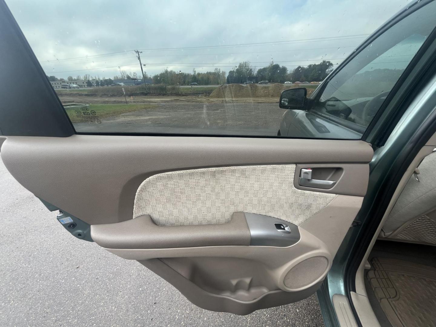2008 Kia Sportage (KNDJF723487) , located at 17255 hwy 65 NE, Ham Lake, MN, 55304, 0.000000, 0.000000 - Photo#10