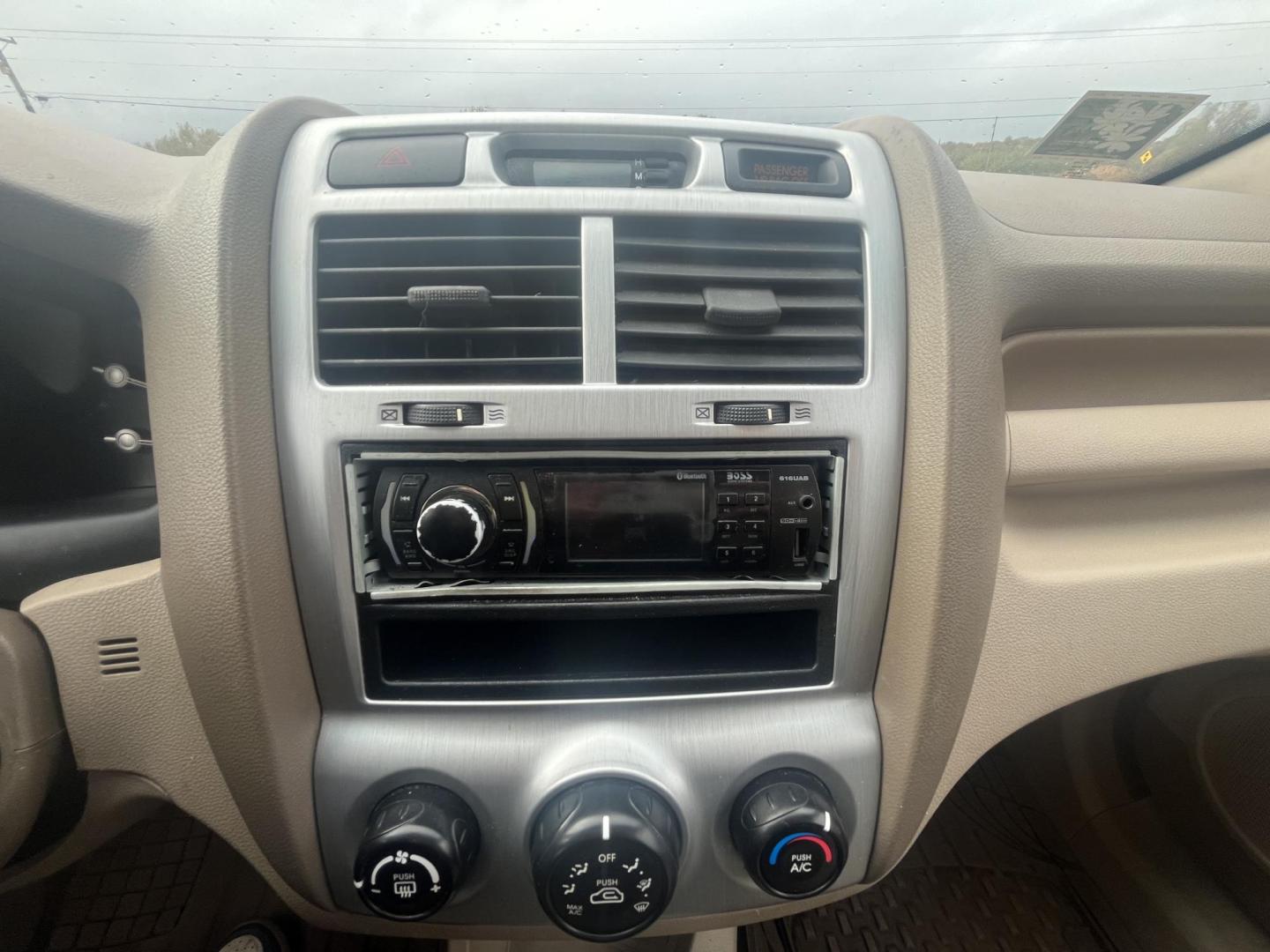 2008 Kia Sportage (KNDJF723487) , located at 17255 hwy 65 NE, Ham Lake, MN, 55304, 0.000000, 0.000000 - Photo#17