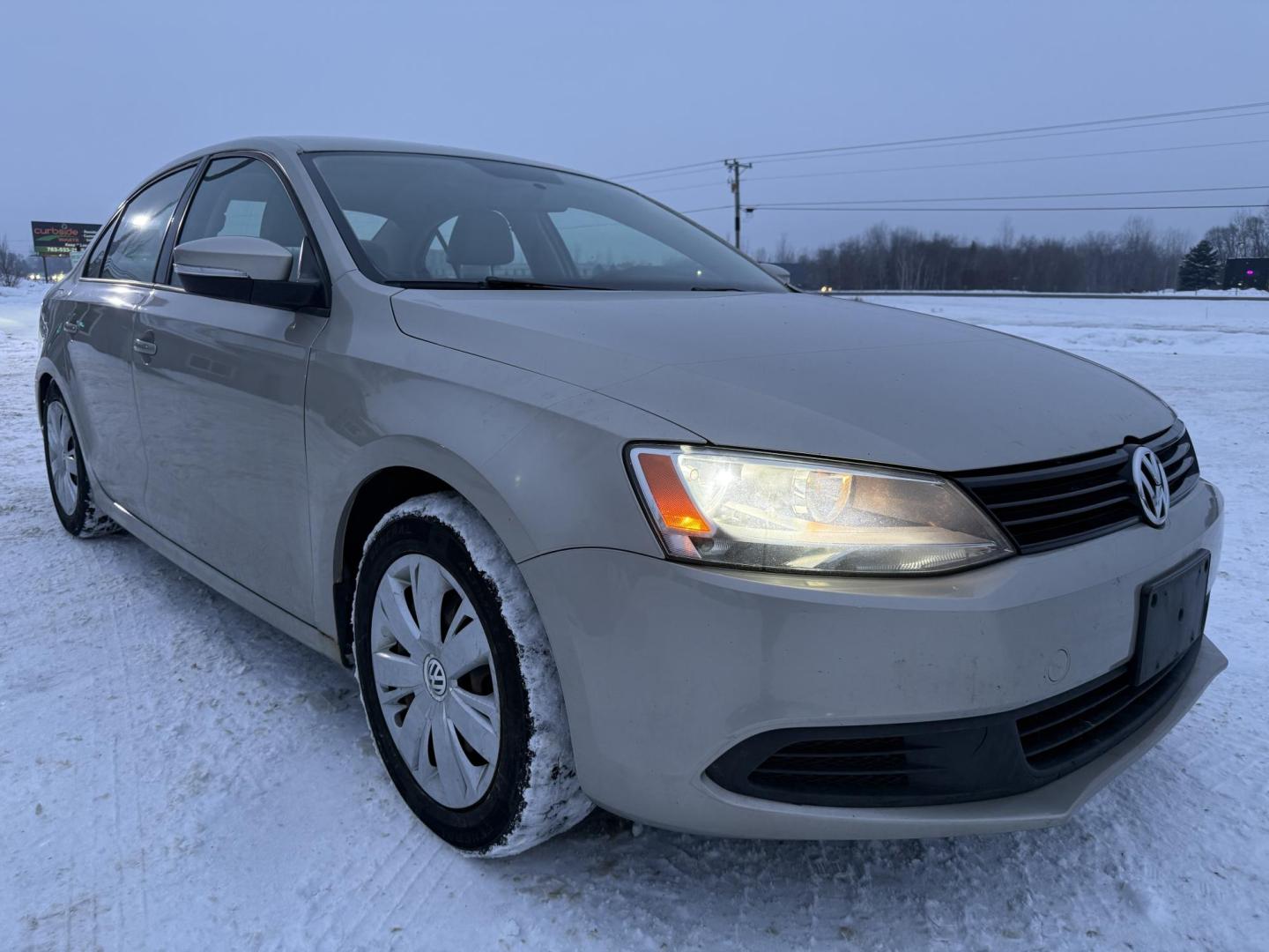 2014 Volkswagen Jetta (3VWD07AJ2EM) , located at 17255 hwy 65 NE, Ham Lake, MN, 55304, 0.000000, 0.000000 - Photo#6