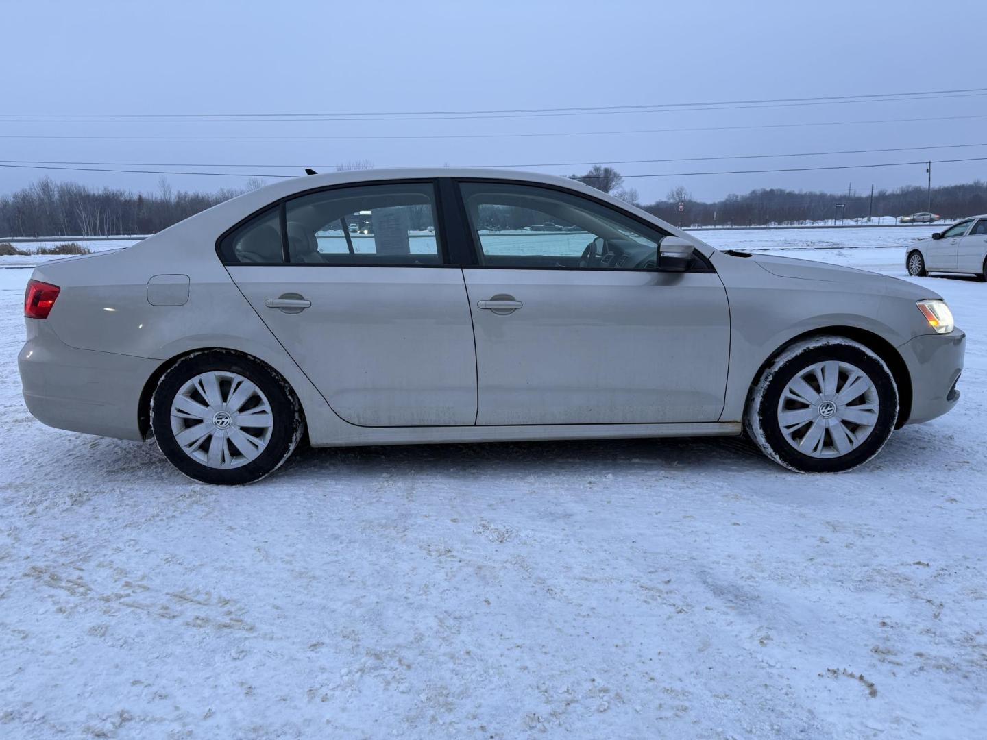 2014 Volkswagen Jetta (3VWD07AJ2EM) , located at 17255 hwy 65 NE, Ham Lake, MN, 55304, 0.000000, 0.000000 - Photo#5