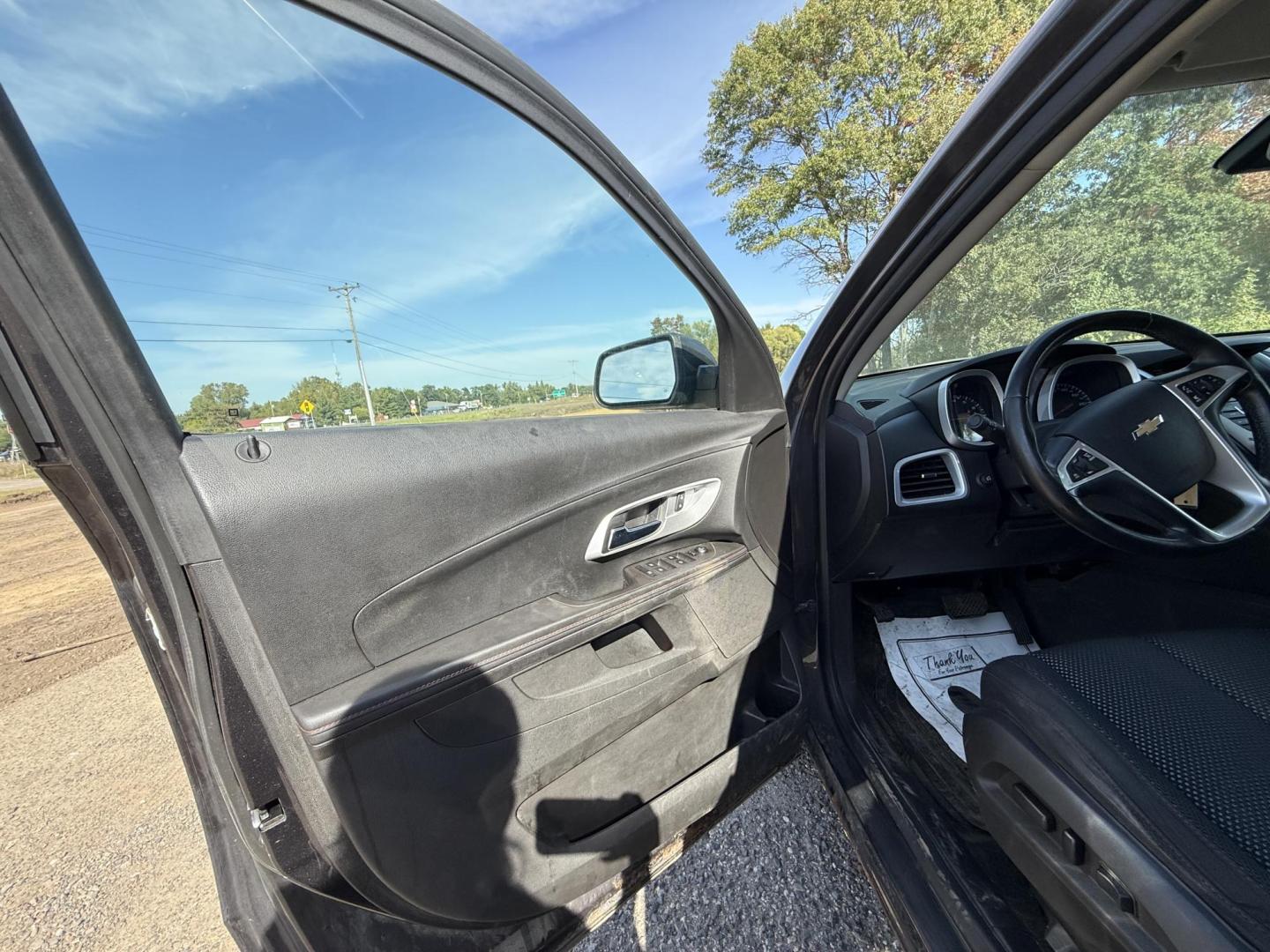 2015 Chevrolet Equinox 1LT 2WD (1GNALBEK2FZ) with an 2.4L L4 DOHC 16V FFV engine, 6-Speed Automatic transmission, located at 17255 hwy 65 NE, Ham Lake, MN, 55304, 0.000000, 0.000000 - Photo#8