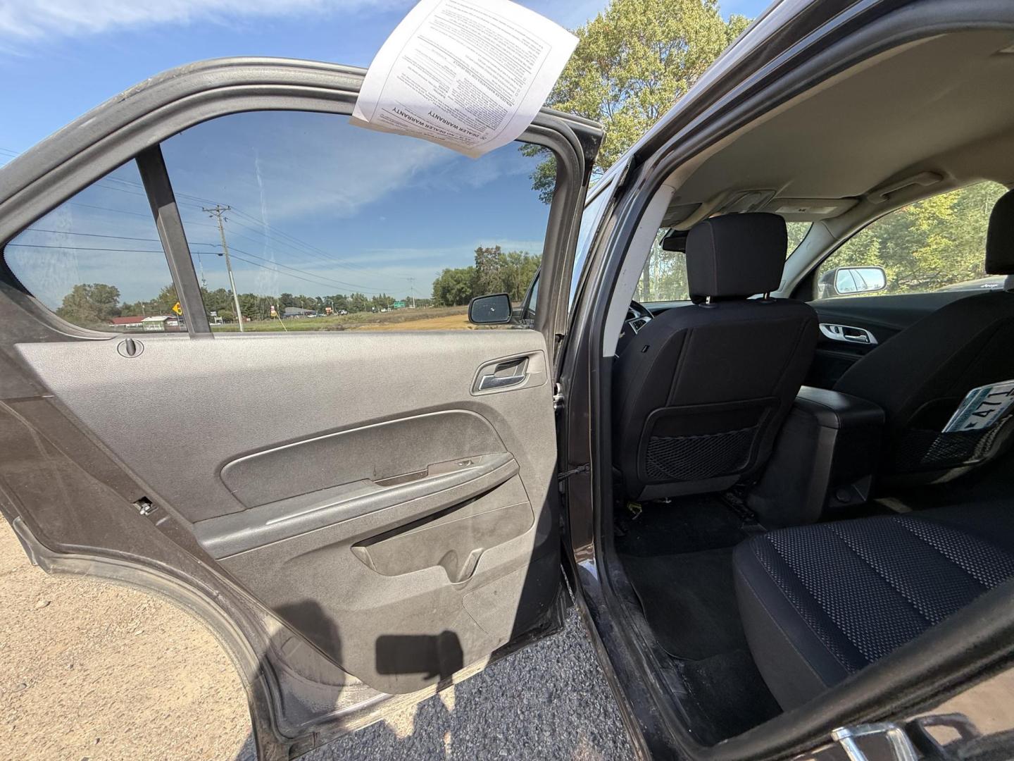 2015 Chevrolet Equinox 1LT 2WD (1GNALBEK2FZ) with an 2.4L L4 DOHC 16V FFV engine, 6-Speed Automatic transmission, located at 17255 hwy 65 NE, Ham Lake, MN, 55304, 0.000000, 0.000000 - Photo#10