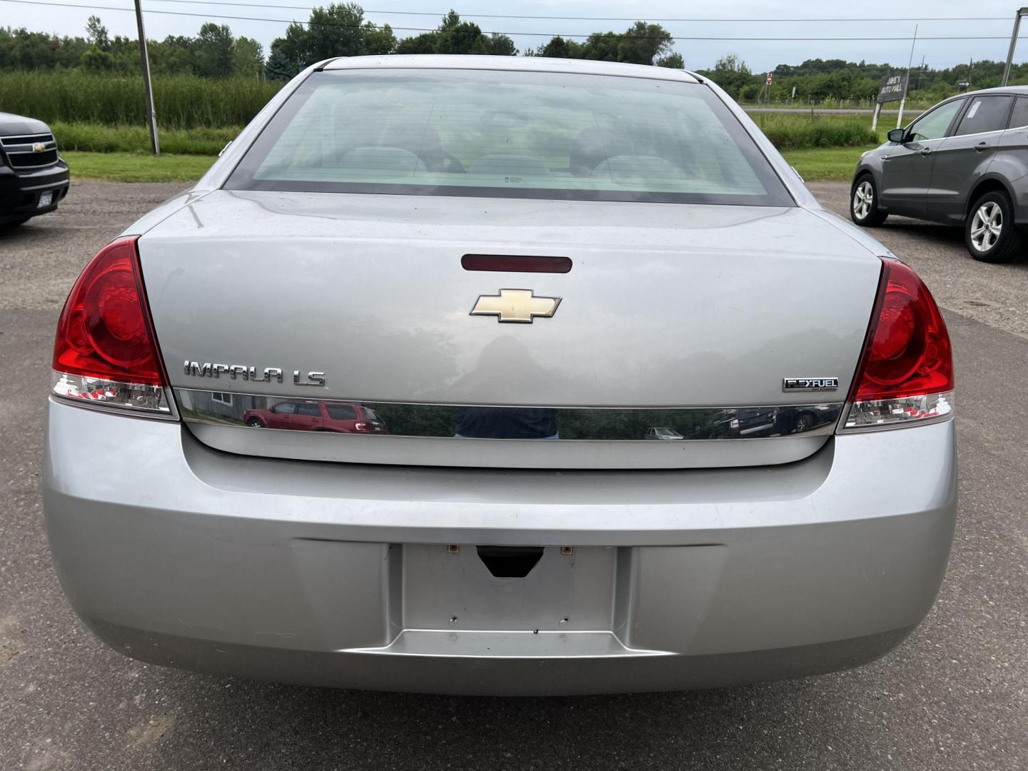 2007 Chevrolet Impala (2G1WB58K379) , located at 17255 hwy 65 NE, Ham Lake, MN, 55304, 0.000000, 0.000000 - Photo#5