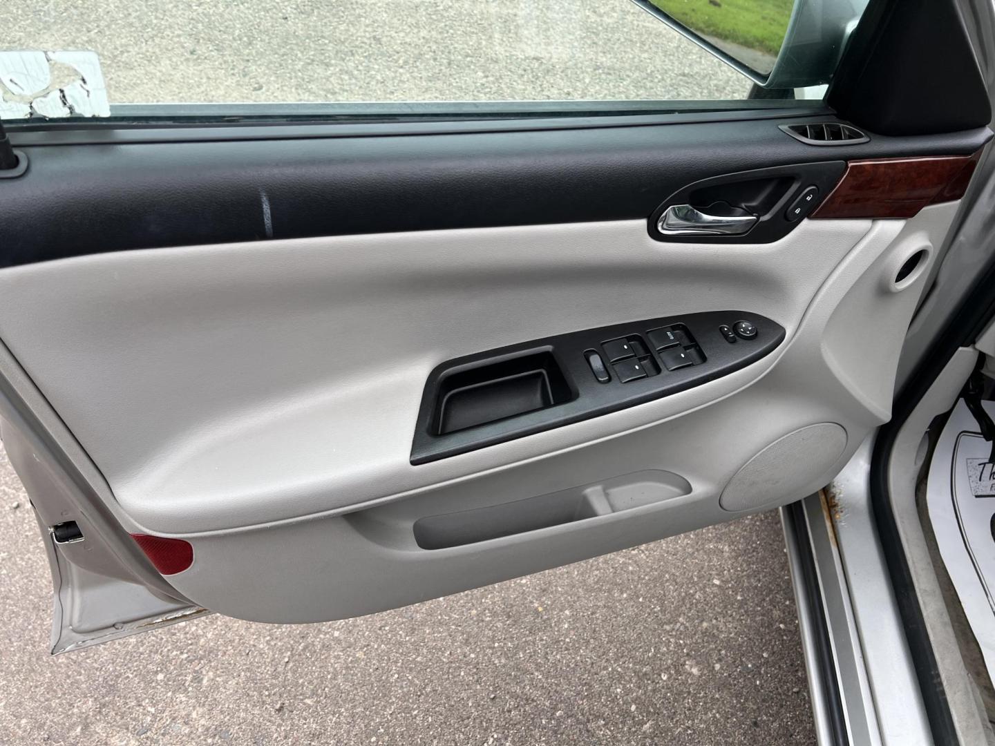 2007 Chevrolet Impala (2G1WB58K379) , located at 17255 hwy 65 NE, Ham Lake, MN, 55304, 0.000000, 0.000000 - Photo#8