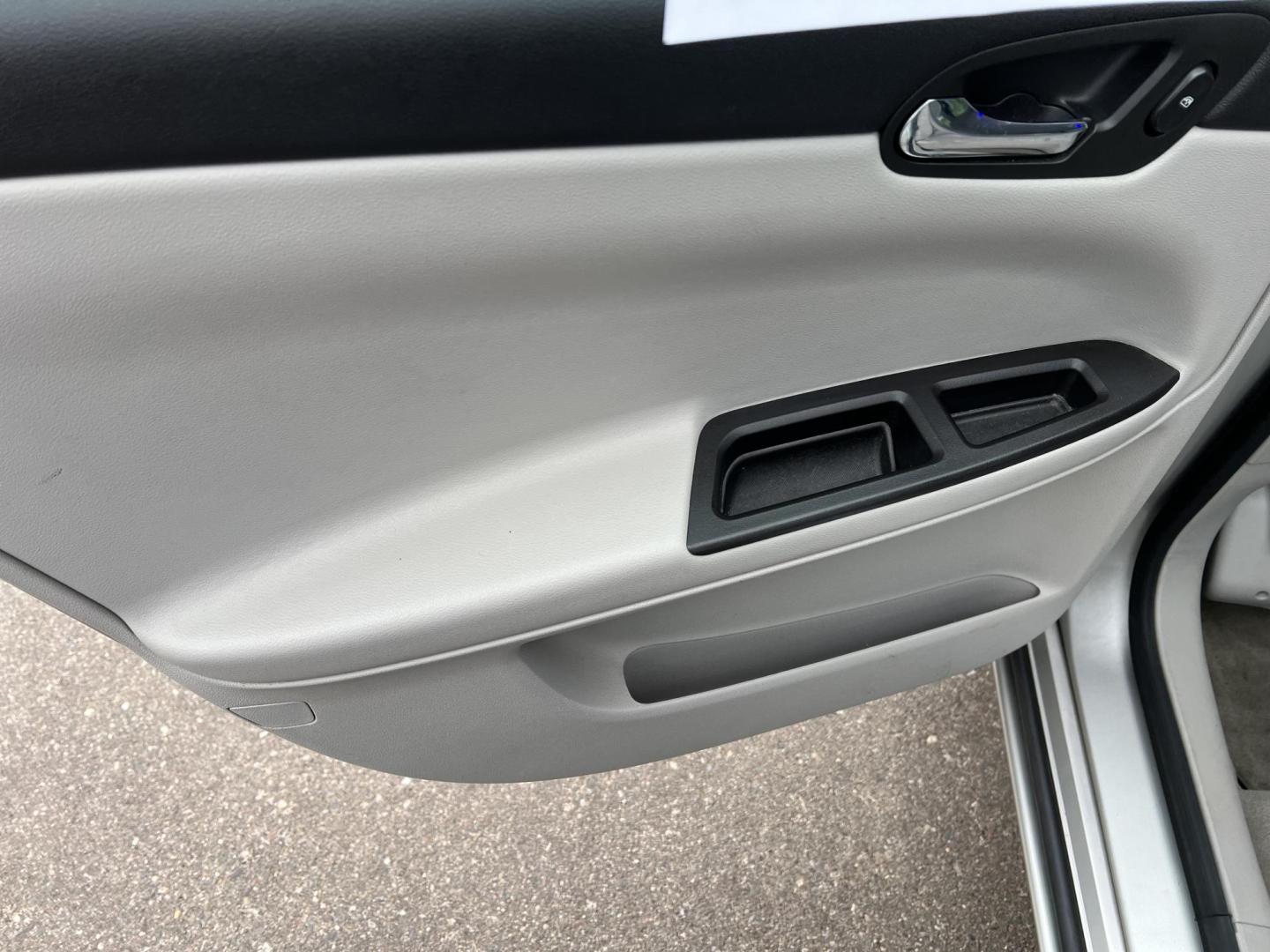 2007 Chevrolet Impala (2G1WB58K379) , located at 17255 hwy 65 NE, Ham Lake, MN, 55304, 0.000000, 0.000000 - Photo#10