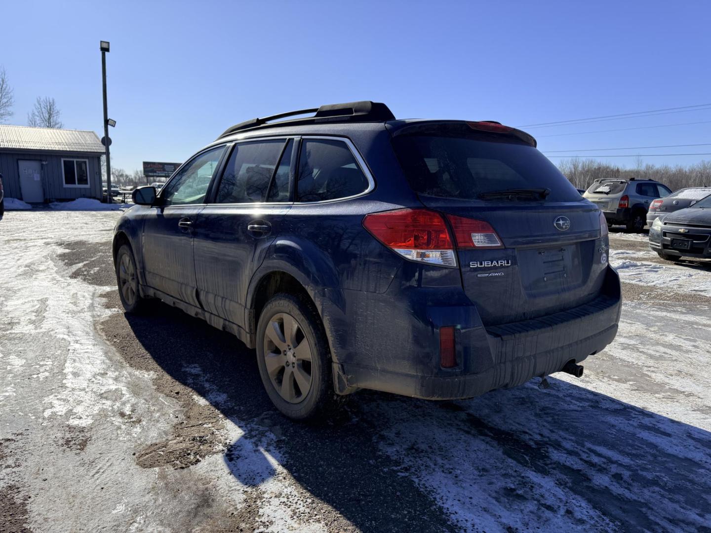 2011 Subaru Outback (4S4BRCCC1B3) , located at 17255 hwy 65 NE, Ham Lake, MN, 55304, 0.000000, 0.000000 - Photo#2
