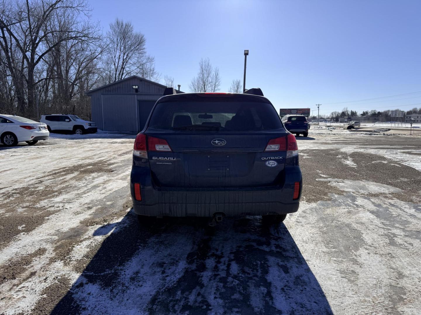 2011 Subaru Outback (4S4BRCCC1B3) , located at 17255 hwy 65 NE, Ham Lake, MN, 55304, 0.000000, 0.000000 - Photo#3