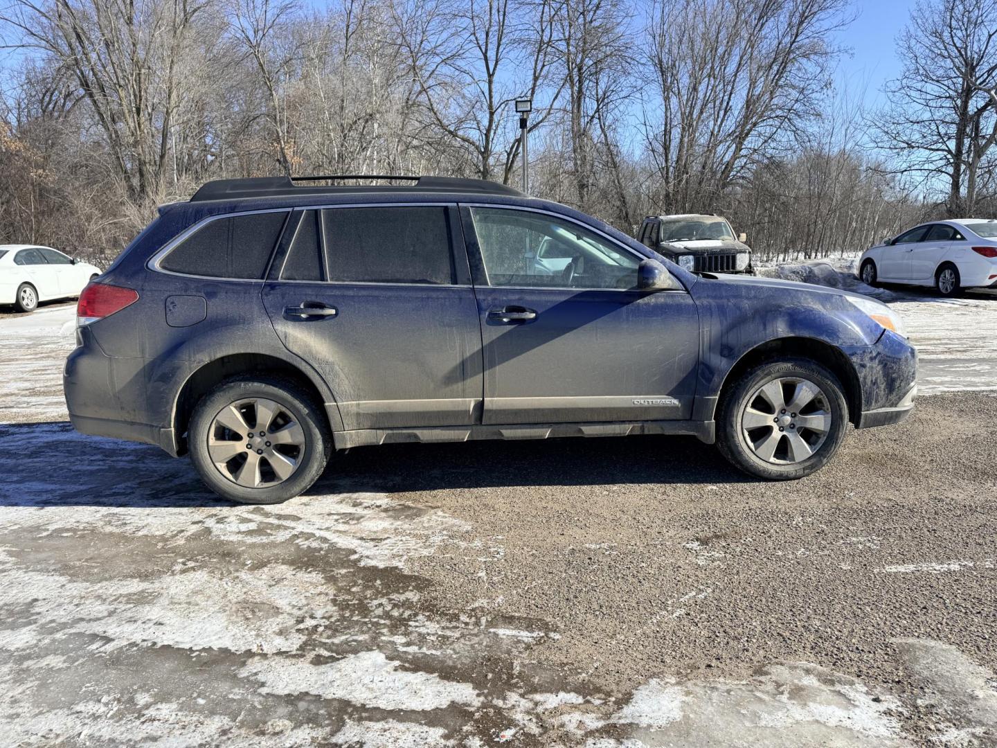 2011 Subaru Outback (4S4BRCCC1B3) , located at 17255 hwy 65 NE, Ham Lake, MN, 55304, 0.000000, 0.000000 - Photo#5