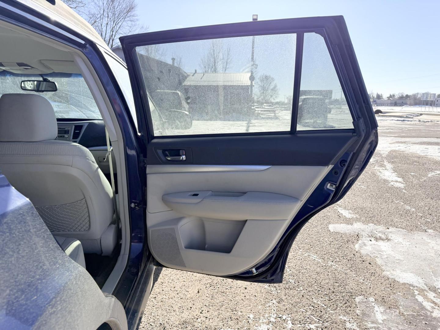 2011 Subaru Outback (4S4BRCCC1B3) , located at 17255 hwy 65 NE, Ham Lake, MN, 55304, 0.000000, 0.000000 - Photo#12