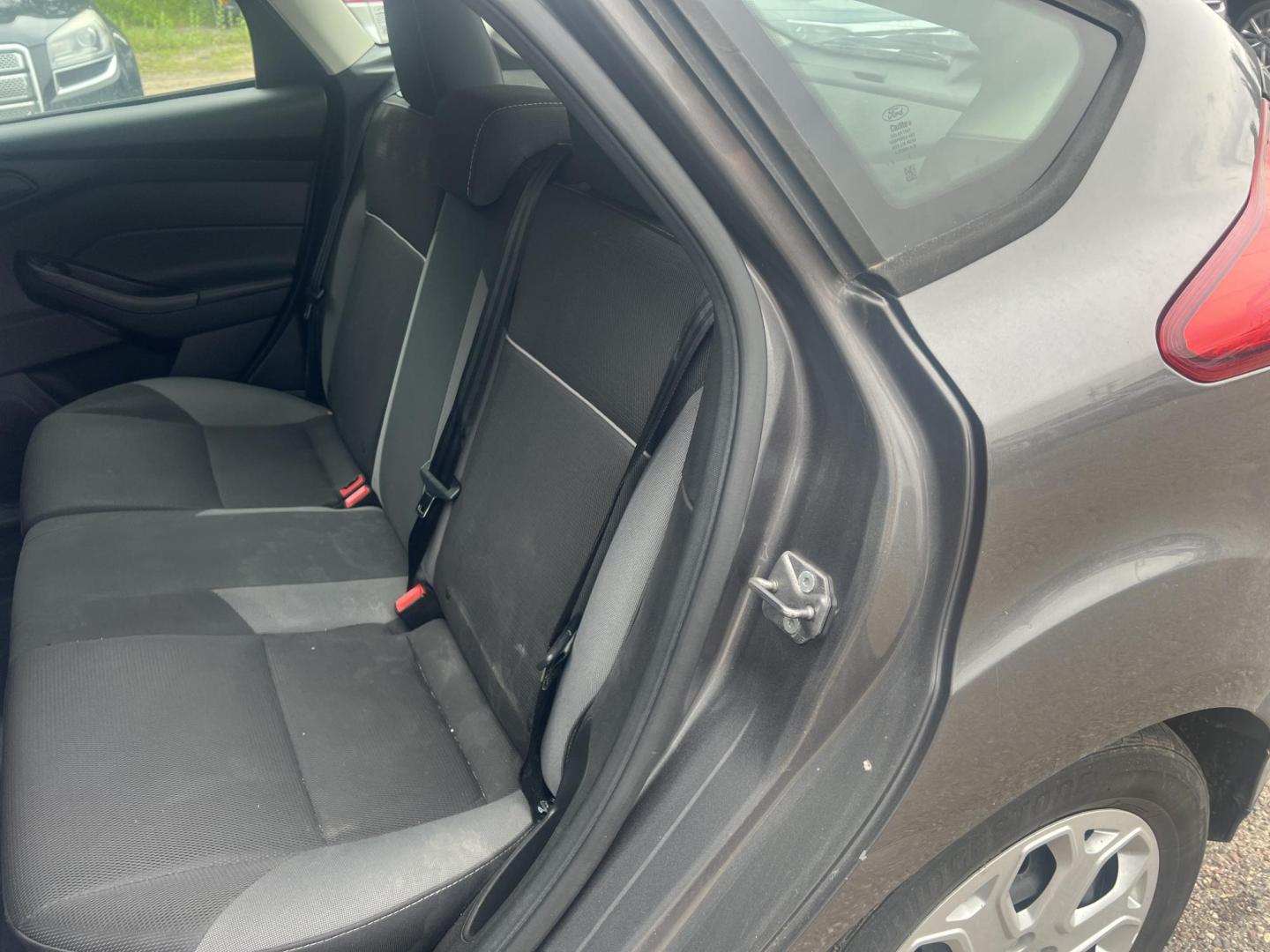 2012 Gray Ford Focus (1FAHP3K23CL) , located at 17255 hwy 65 NE, Ham Lake, MN, 55304, 0.000000, 0.000000 - Photo#11