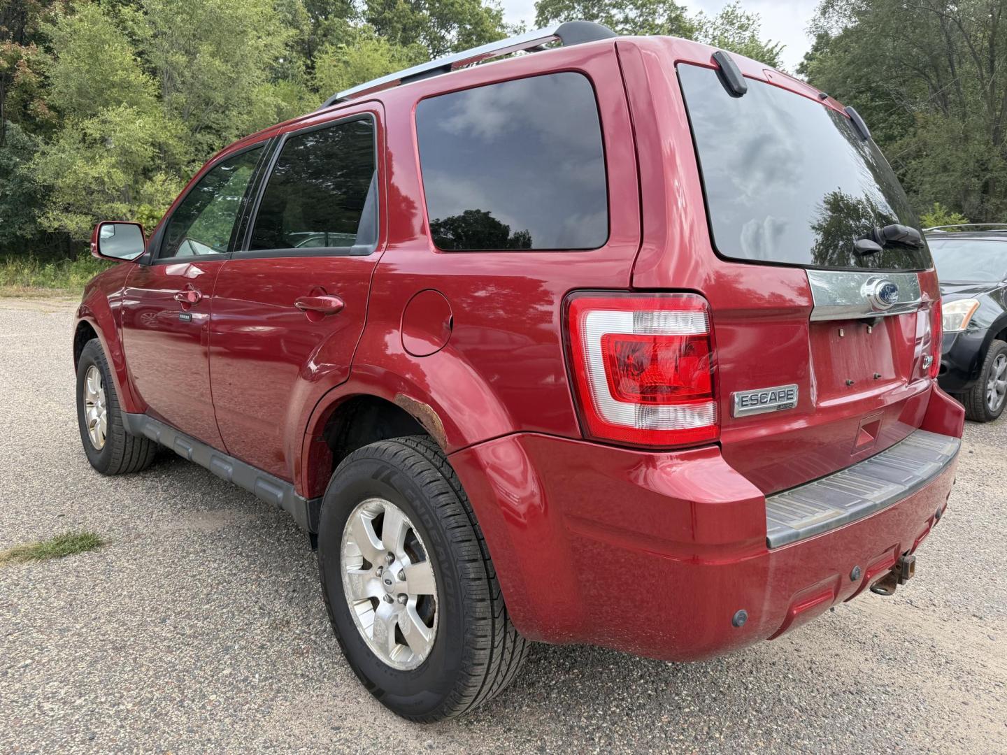 2012 Ford Escape Limited 4WD (1FMCU9EG6CK) with an 3.0L V6 DOHC 24V engine, 6-Speed Automatic transmission, located at 17255 hwy 65 NE, Ham Lake, MN, 55304, 0.000000, 0.000000 - Photo#2